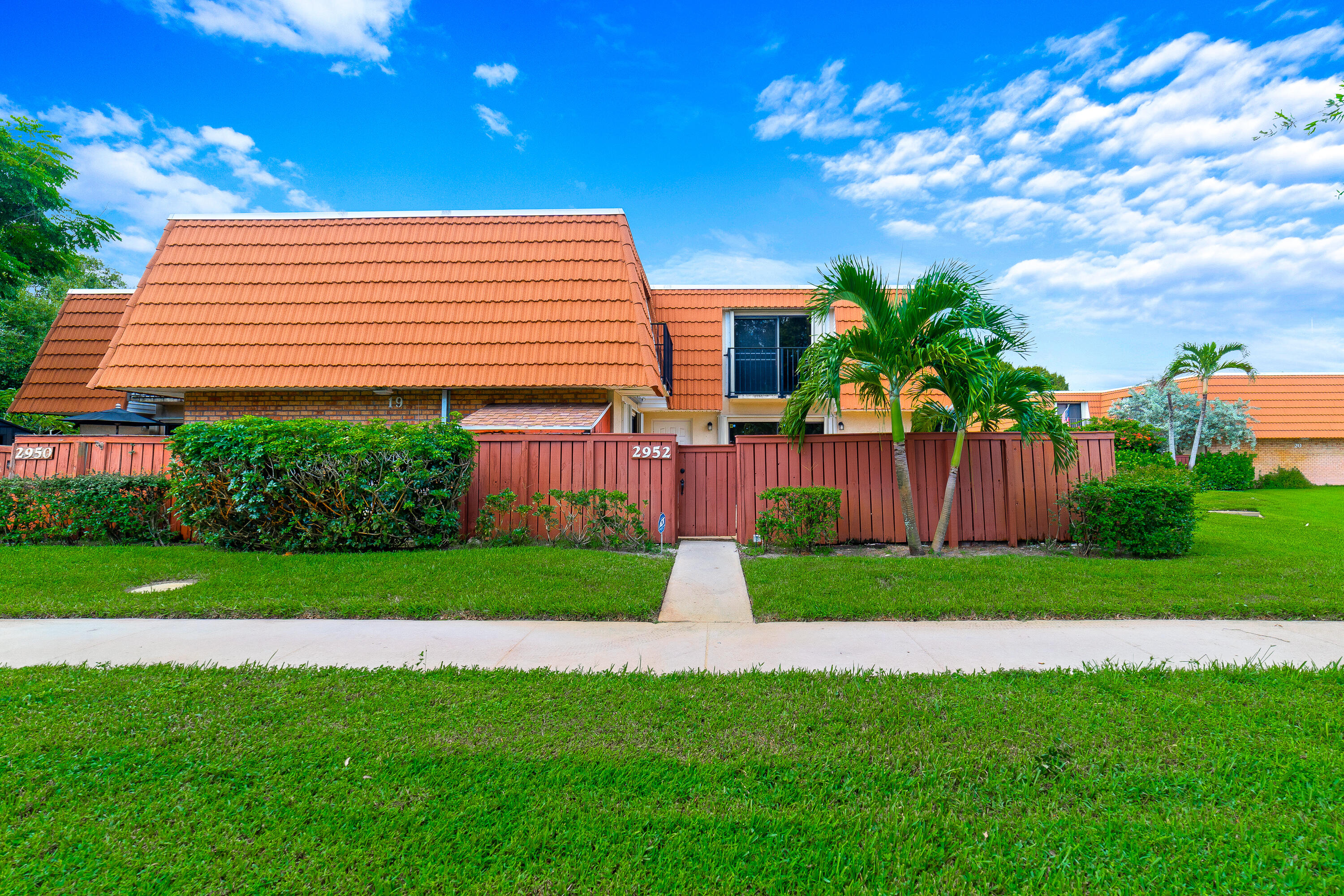 2952 SW 12th Street — photo