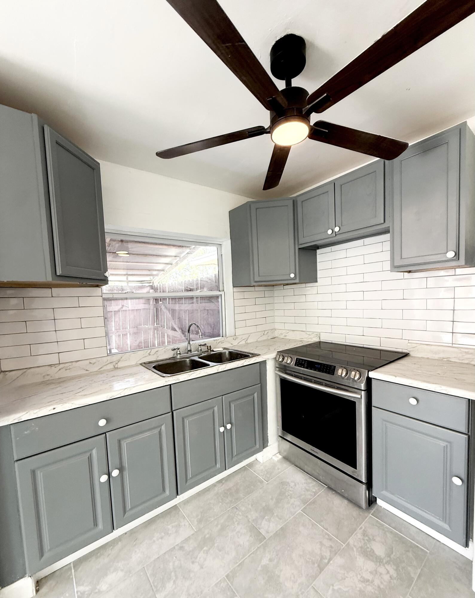 3100 NW 4th Avenue Apt 3 — photo