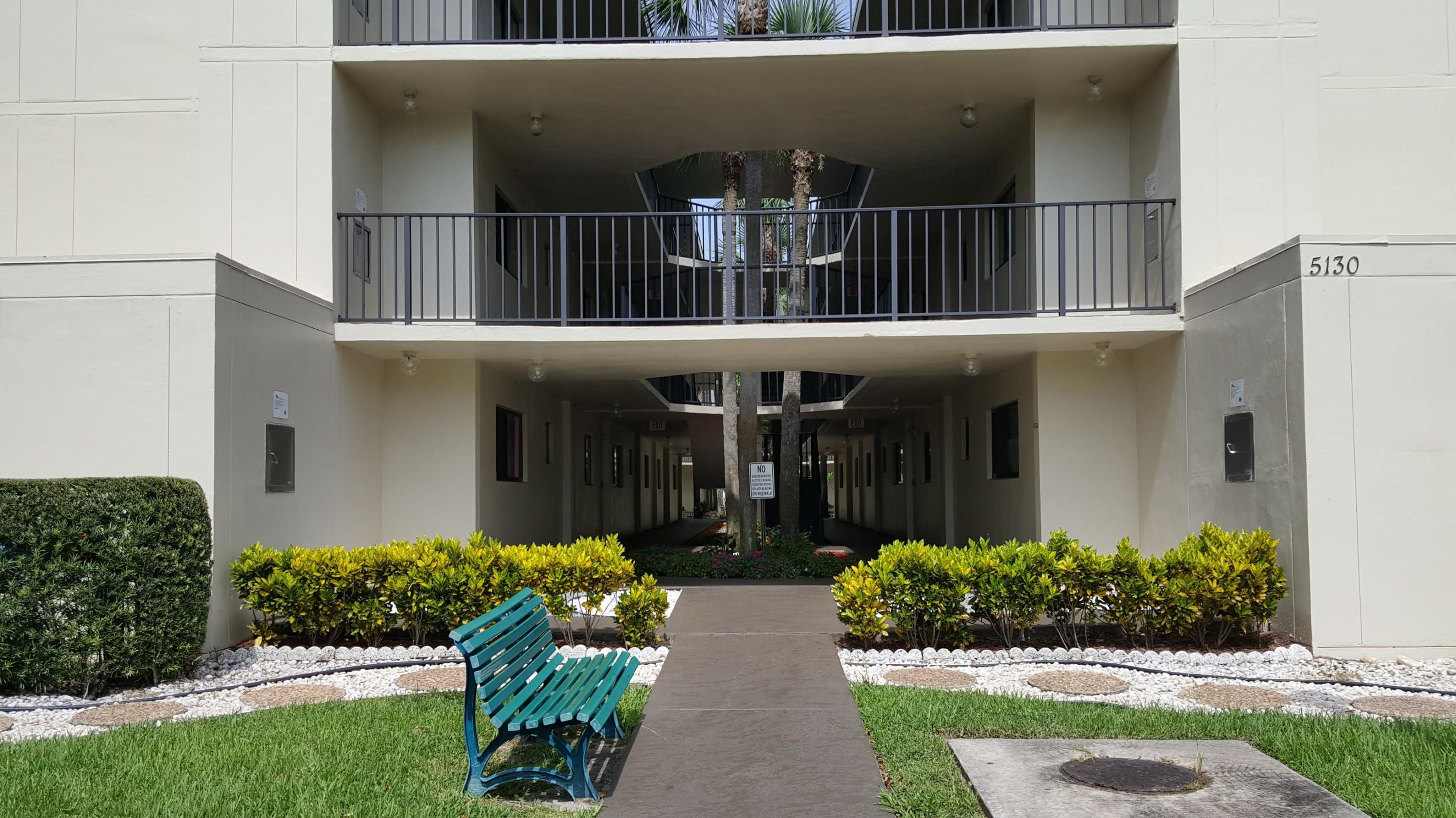 5130 Las Verdes Circle 301 — photo