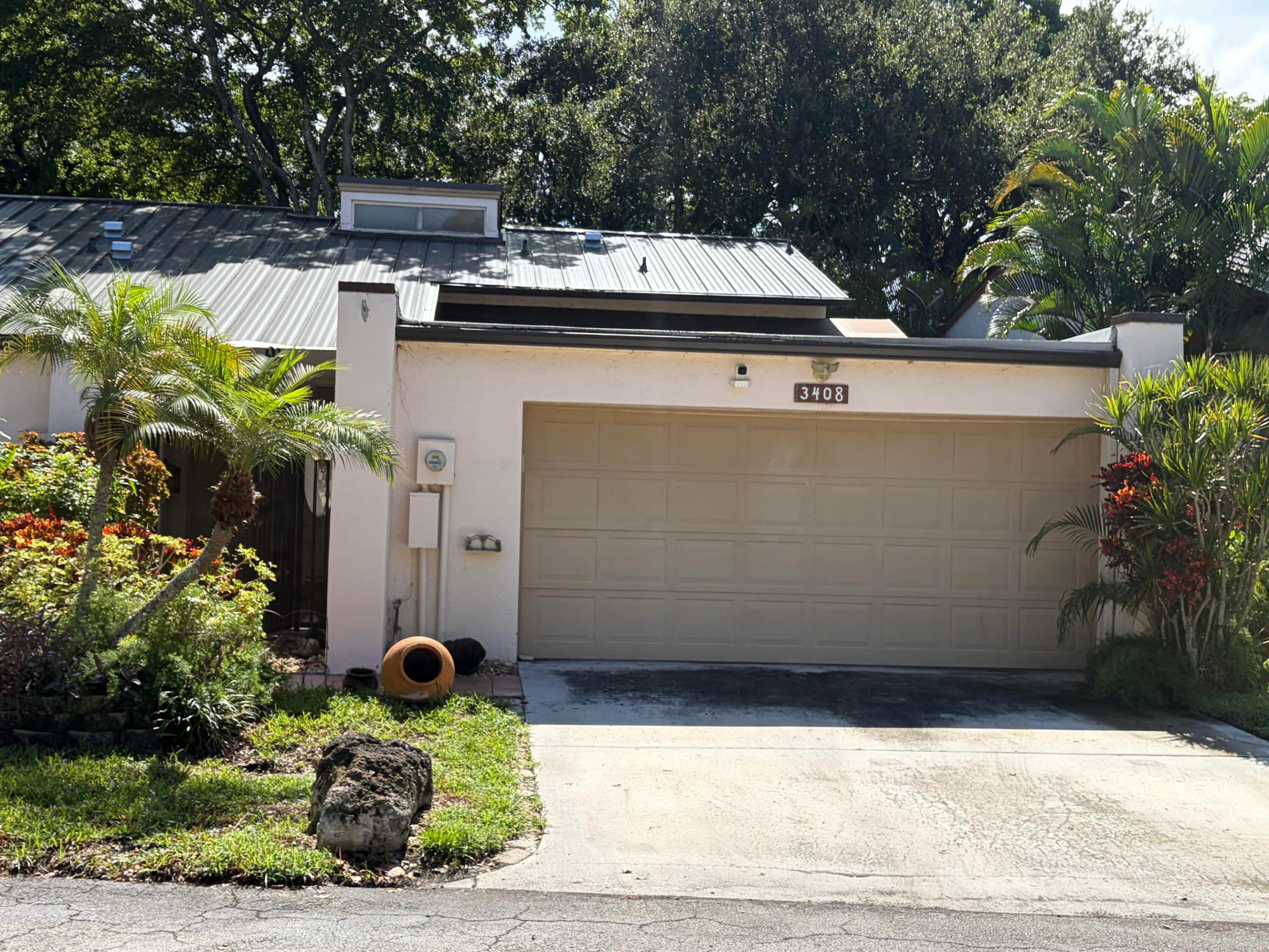 3408 Rose Hill Way 143 — photo