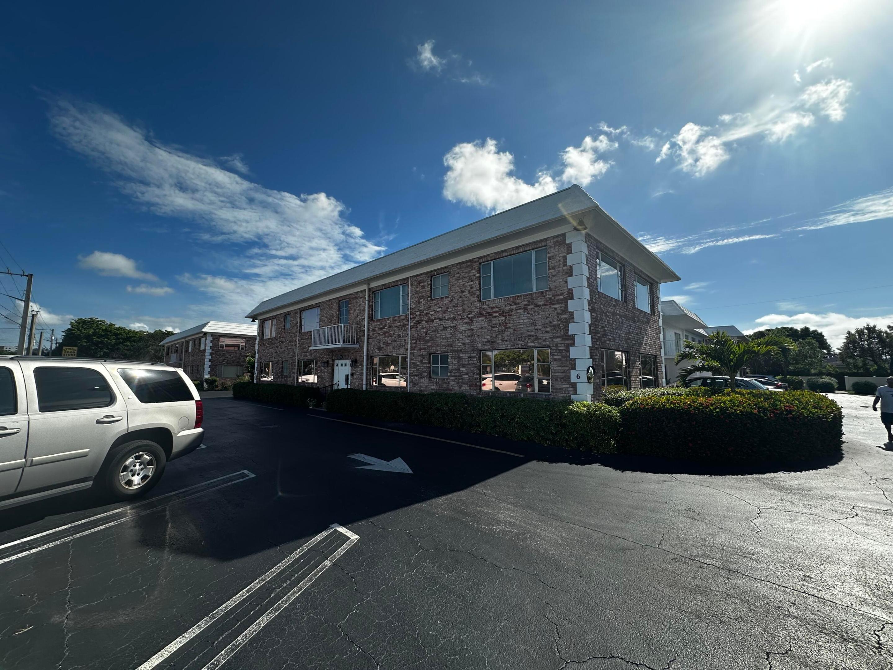 330 S Cypress Road 610 — photo