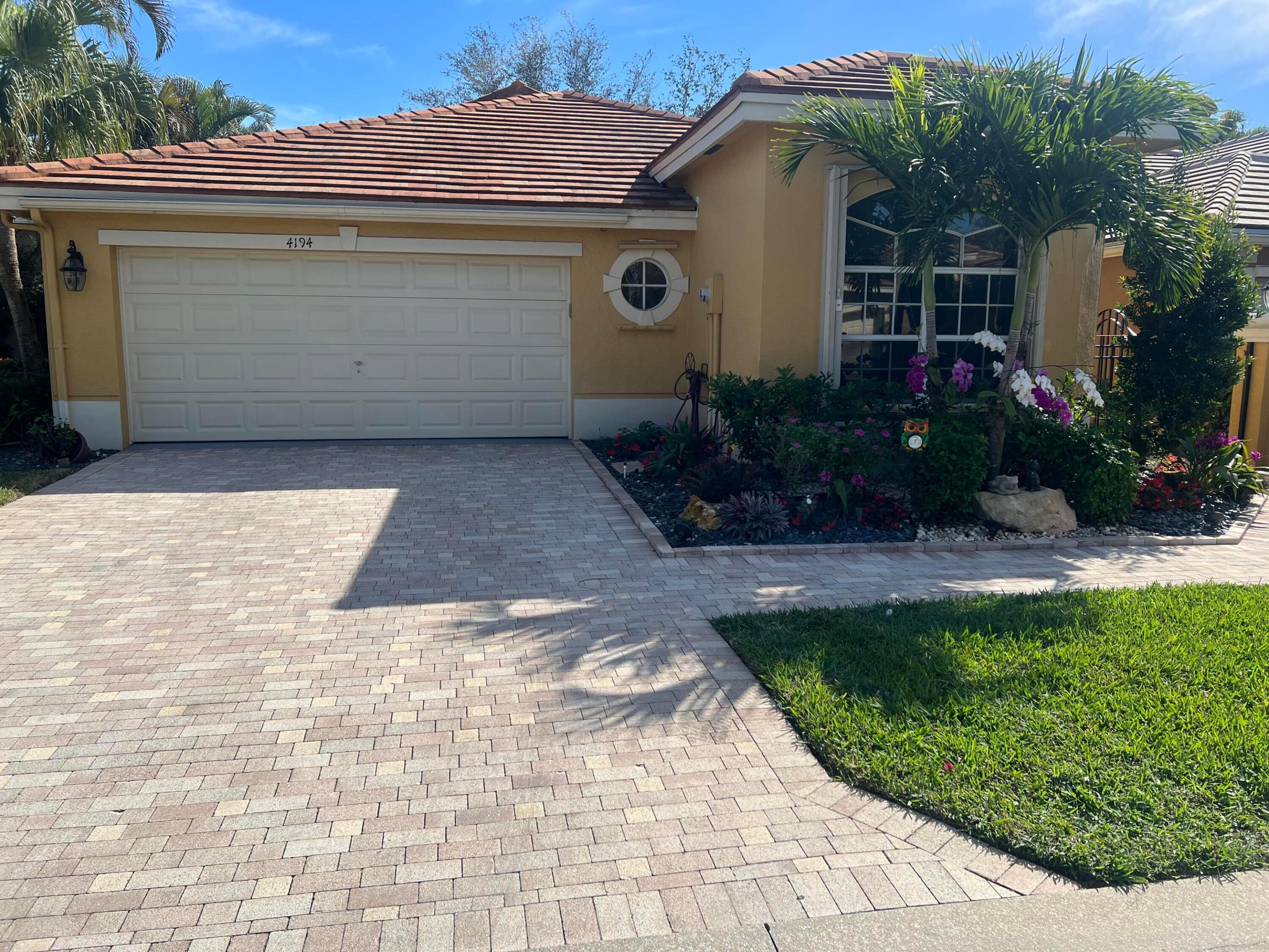 4194 Imperial Isle Drive — photo