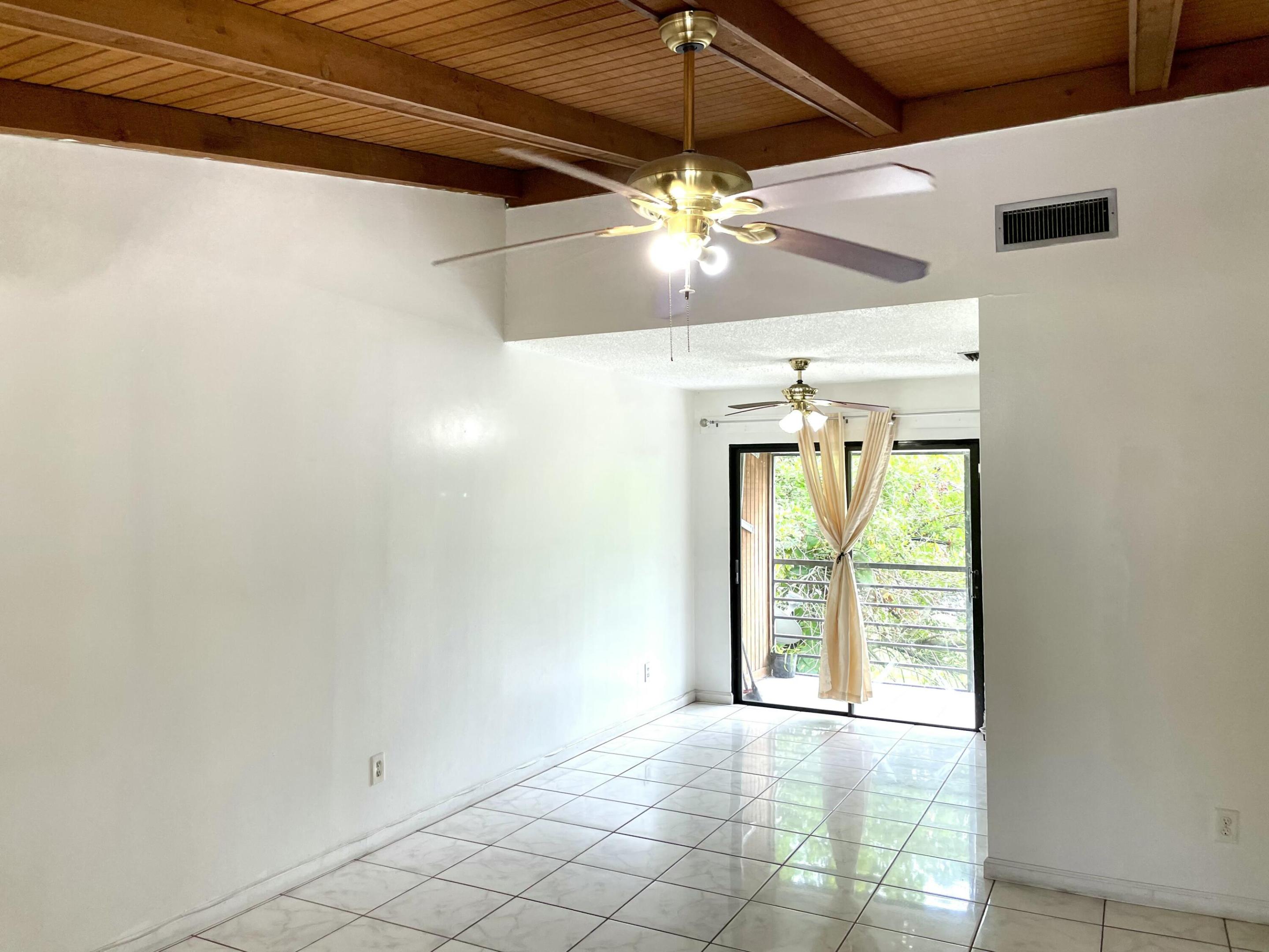 3293 Kirk Road Unit 7 — photo