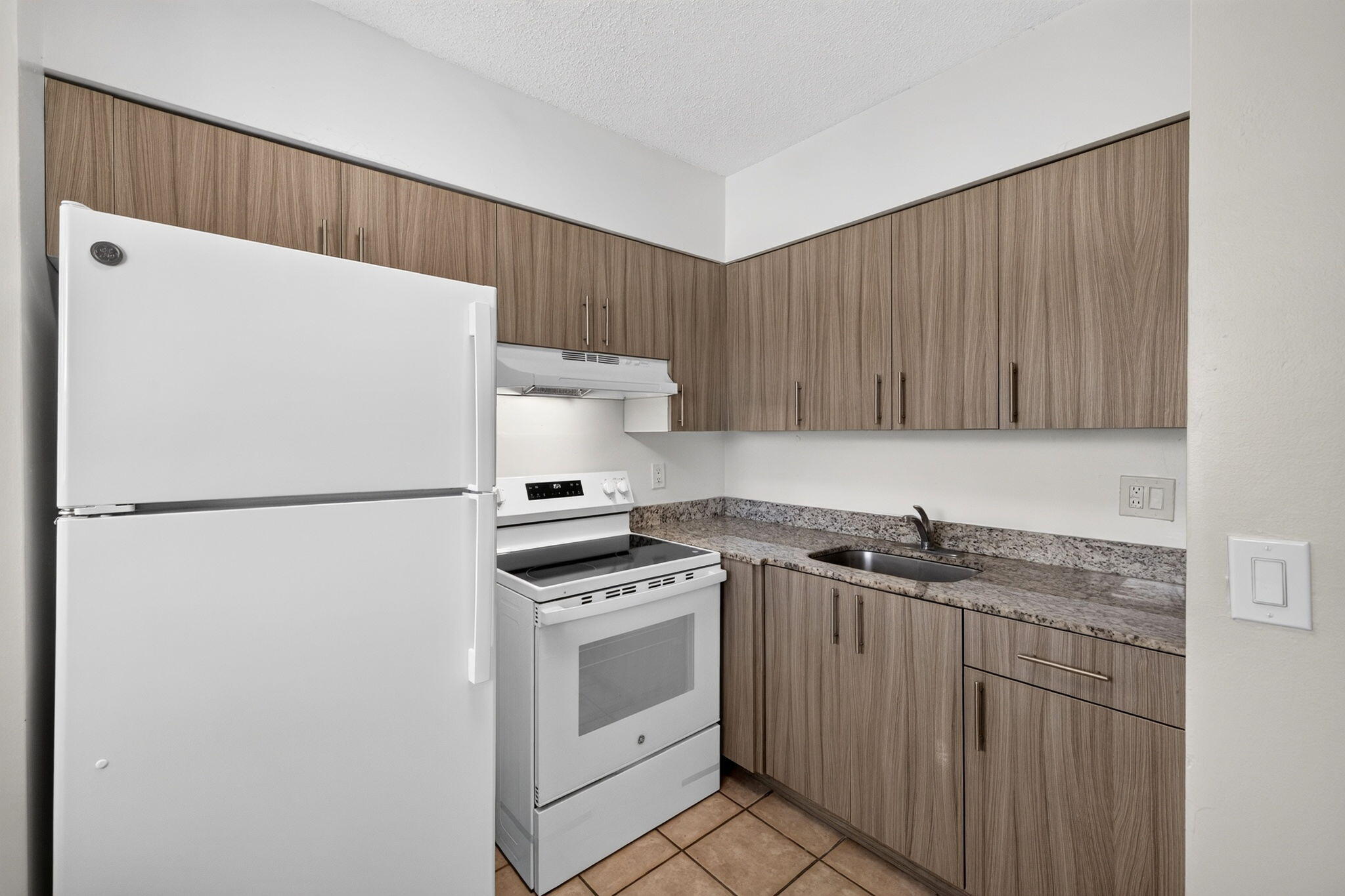 1007 W Prospect Unit 205 — photo