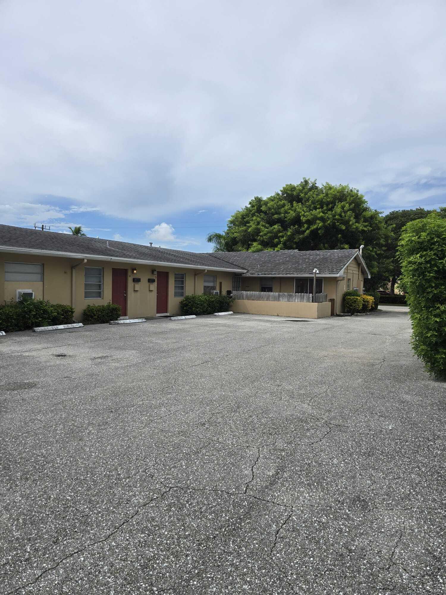 330 Southwind Drive 6 — photo