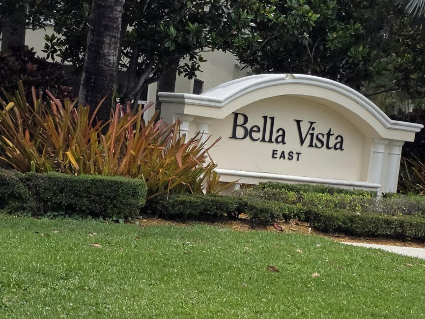 8055 Bellagio Lane — photo