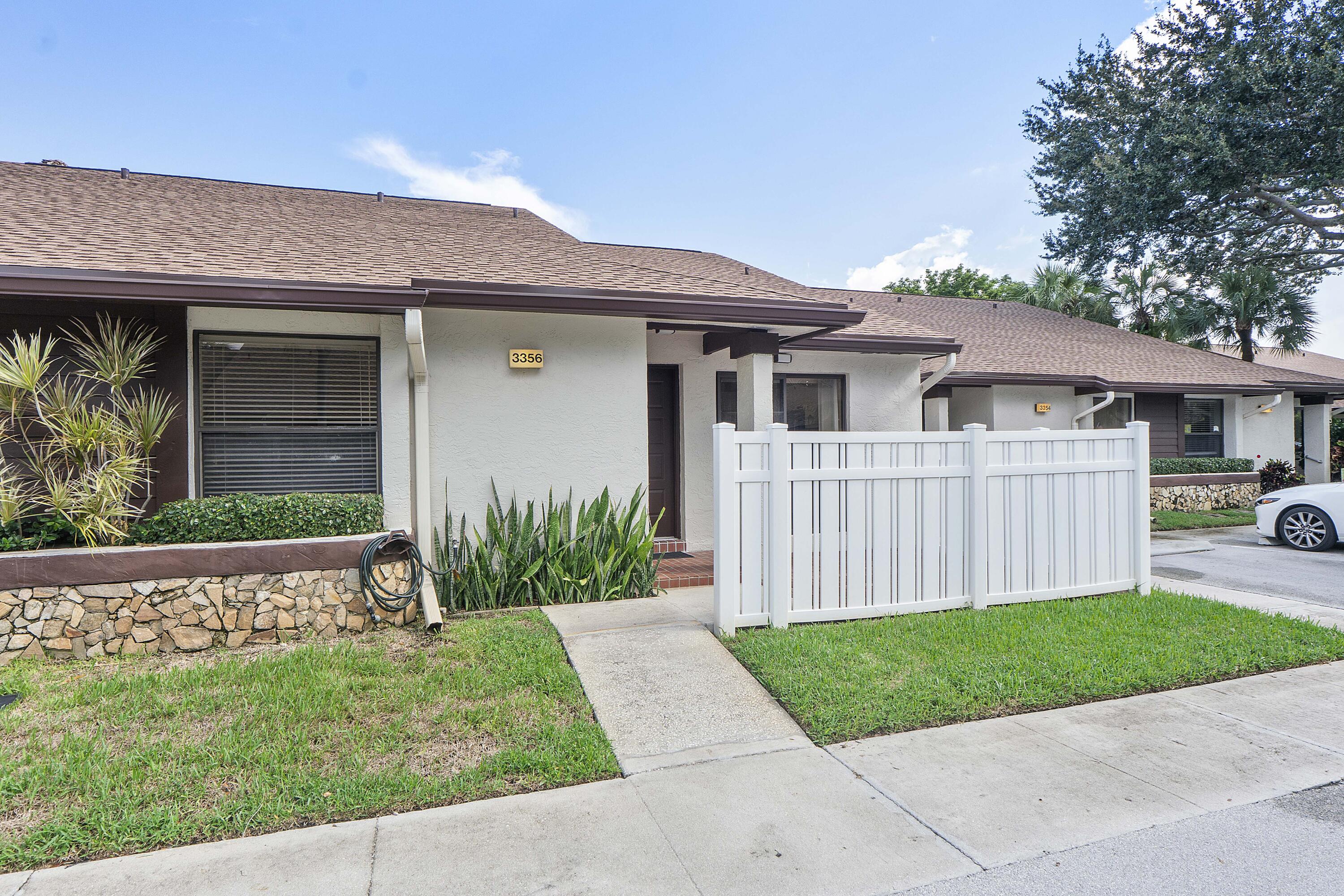 3356 Carambola Circle S — photo