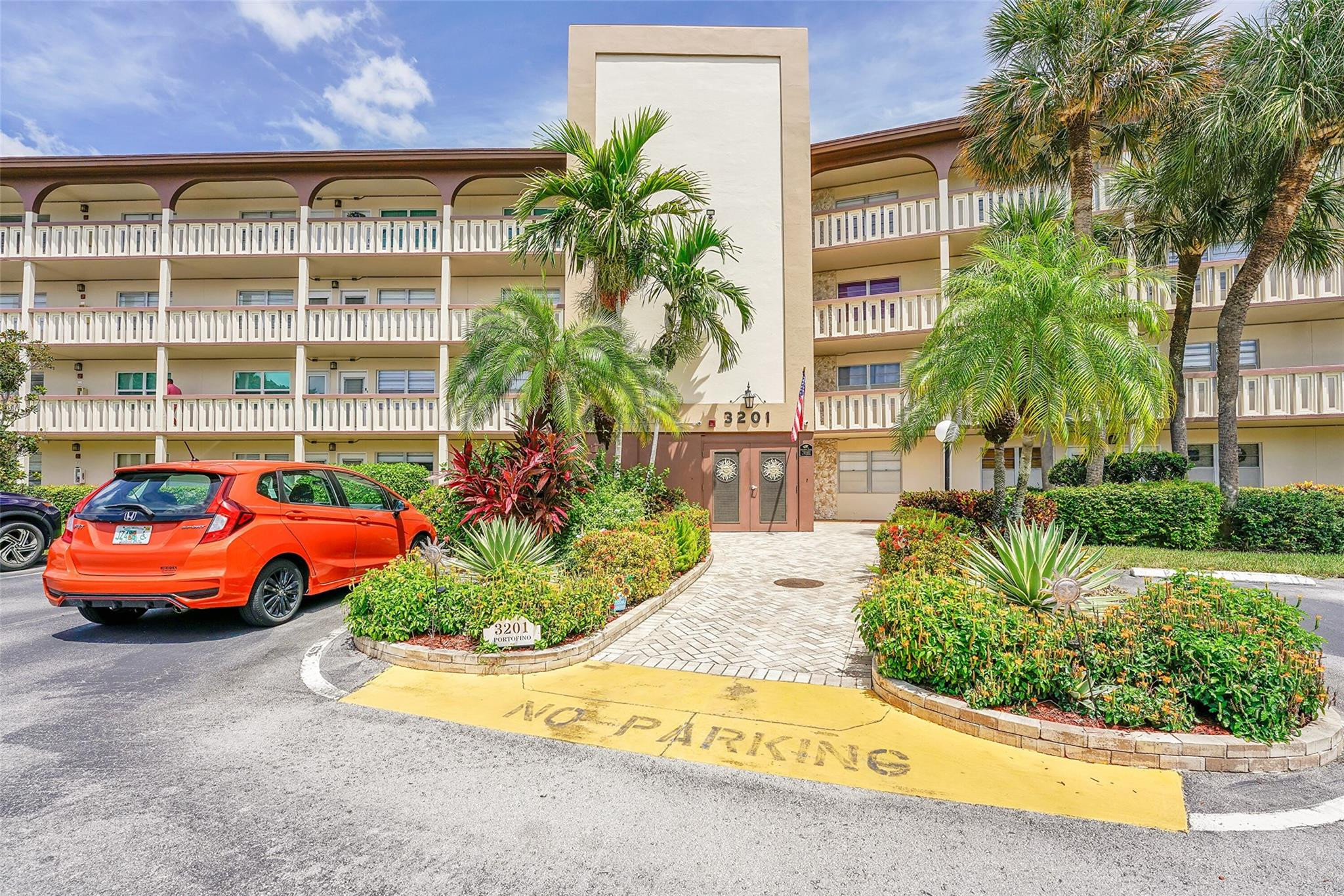 3201 Portofino Point C2 — photo