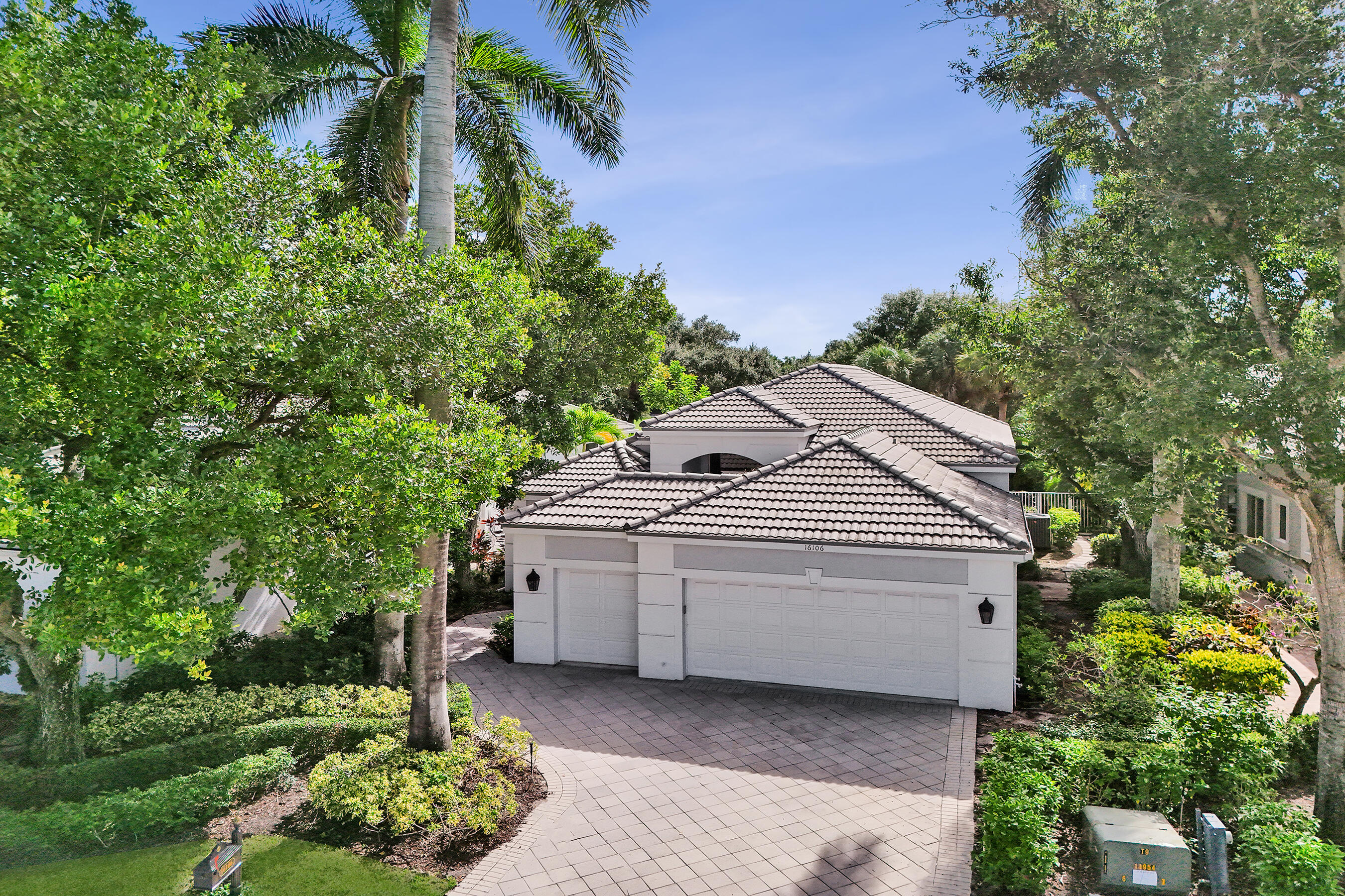 16106 Villa Vizcaya Place — photo