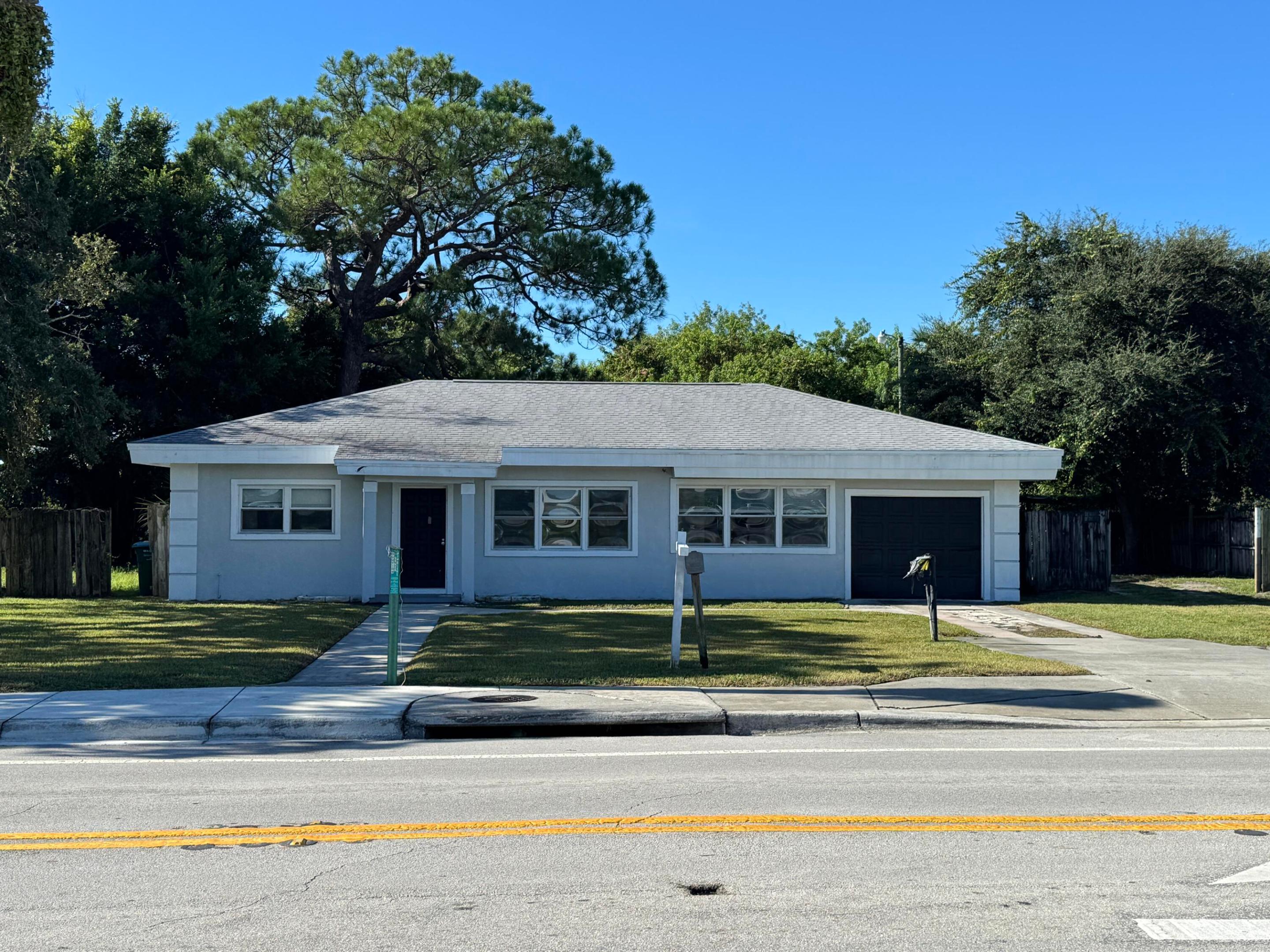 2417 Saint Lucie Boulevard — photo
