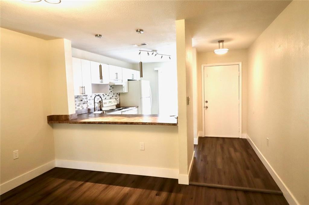 8121 SW 21st Court 8121 — photo