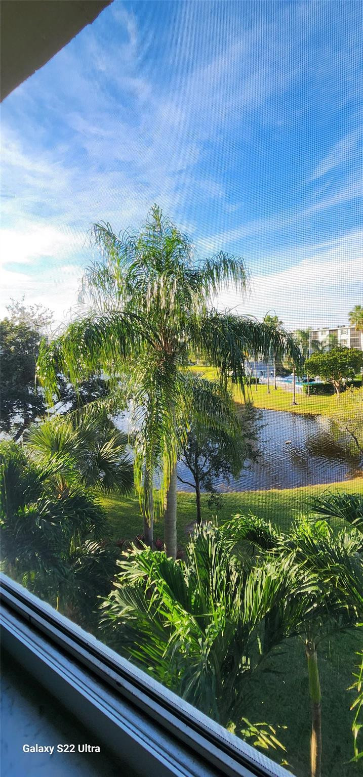 2104 S Cypress Bend Drive 406 — photo