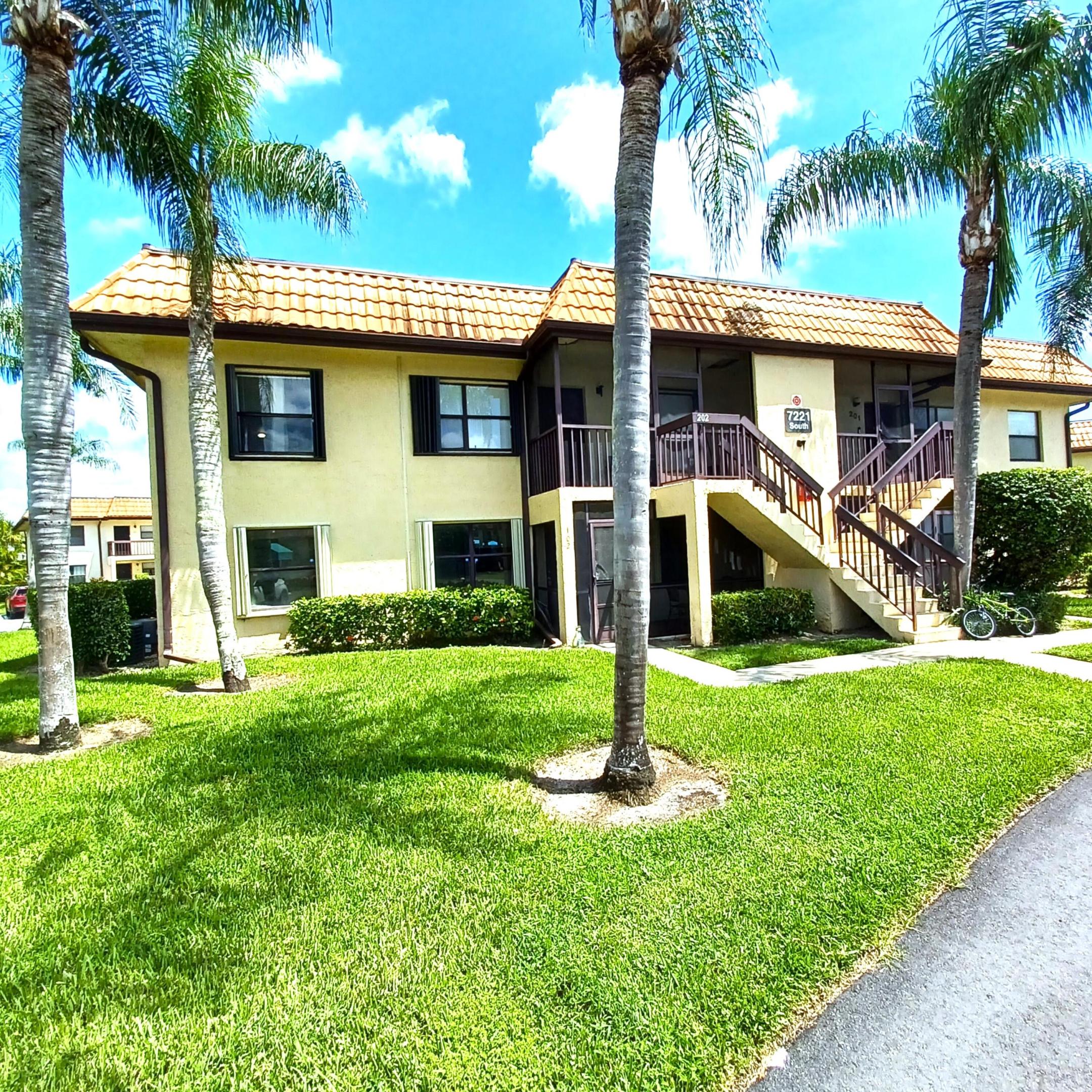7221 Golf Colony Court 102 — photo