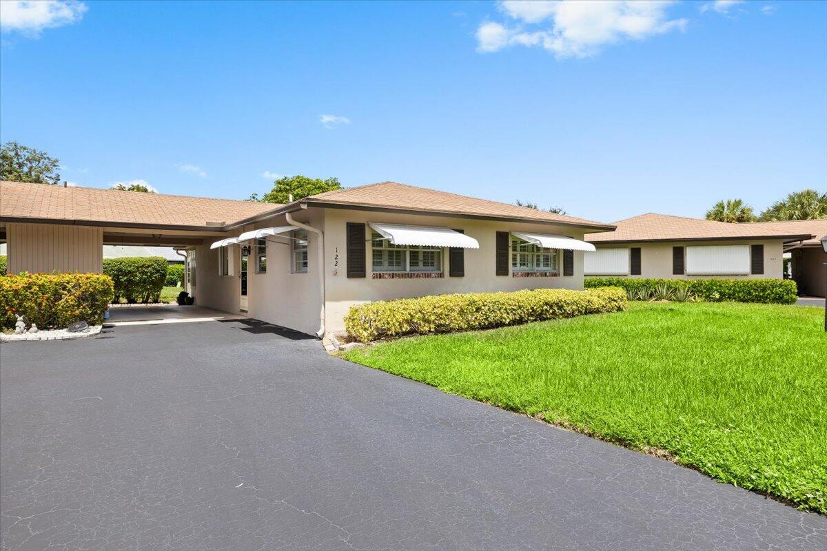122 Mockingbird Lane — photo