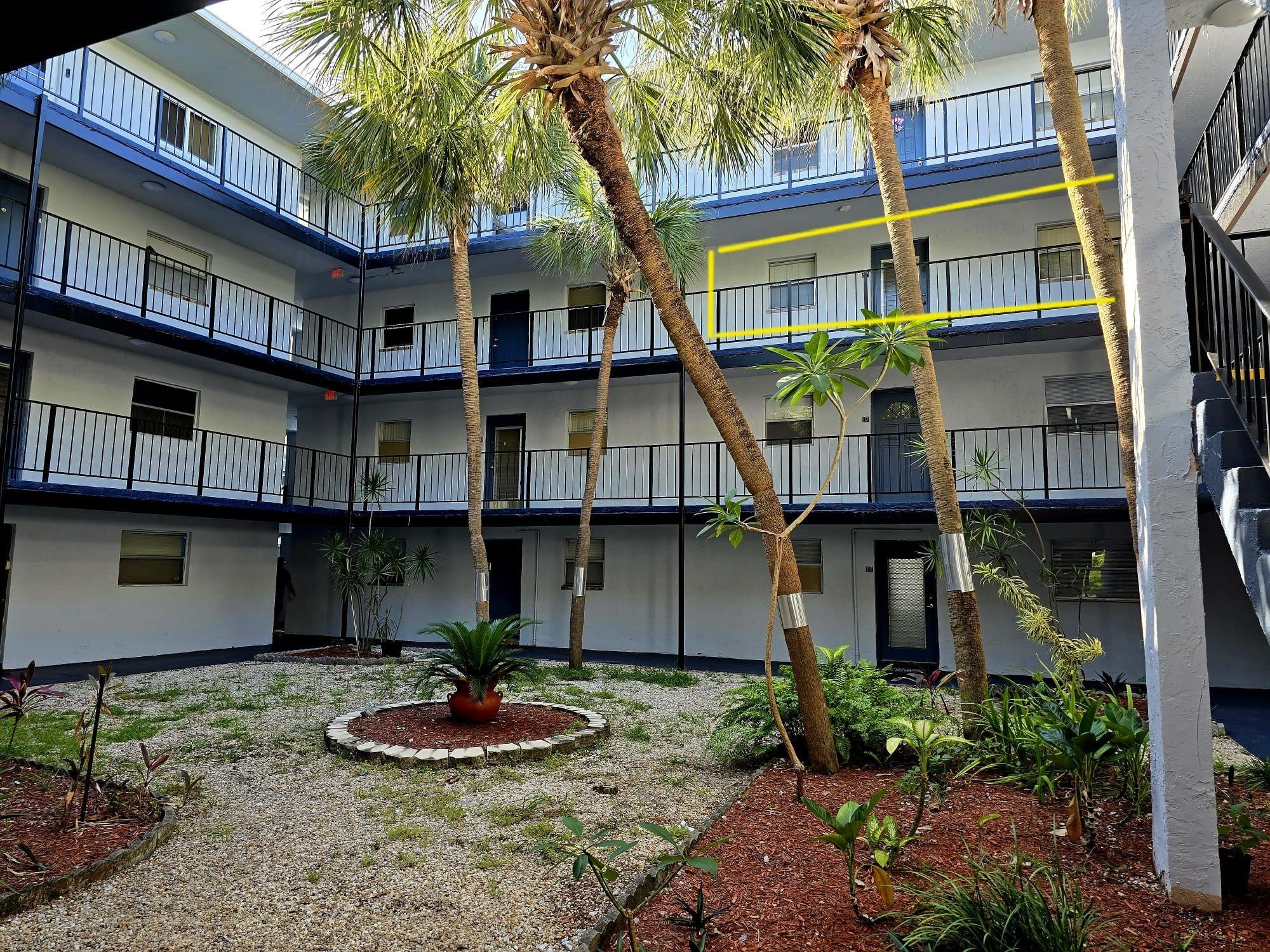 2860 Somerset Drive Unit 317K — photo