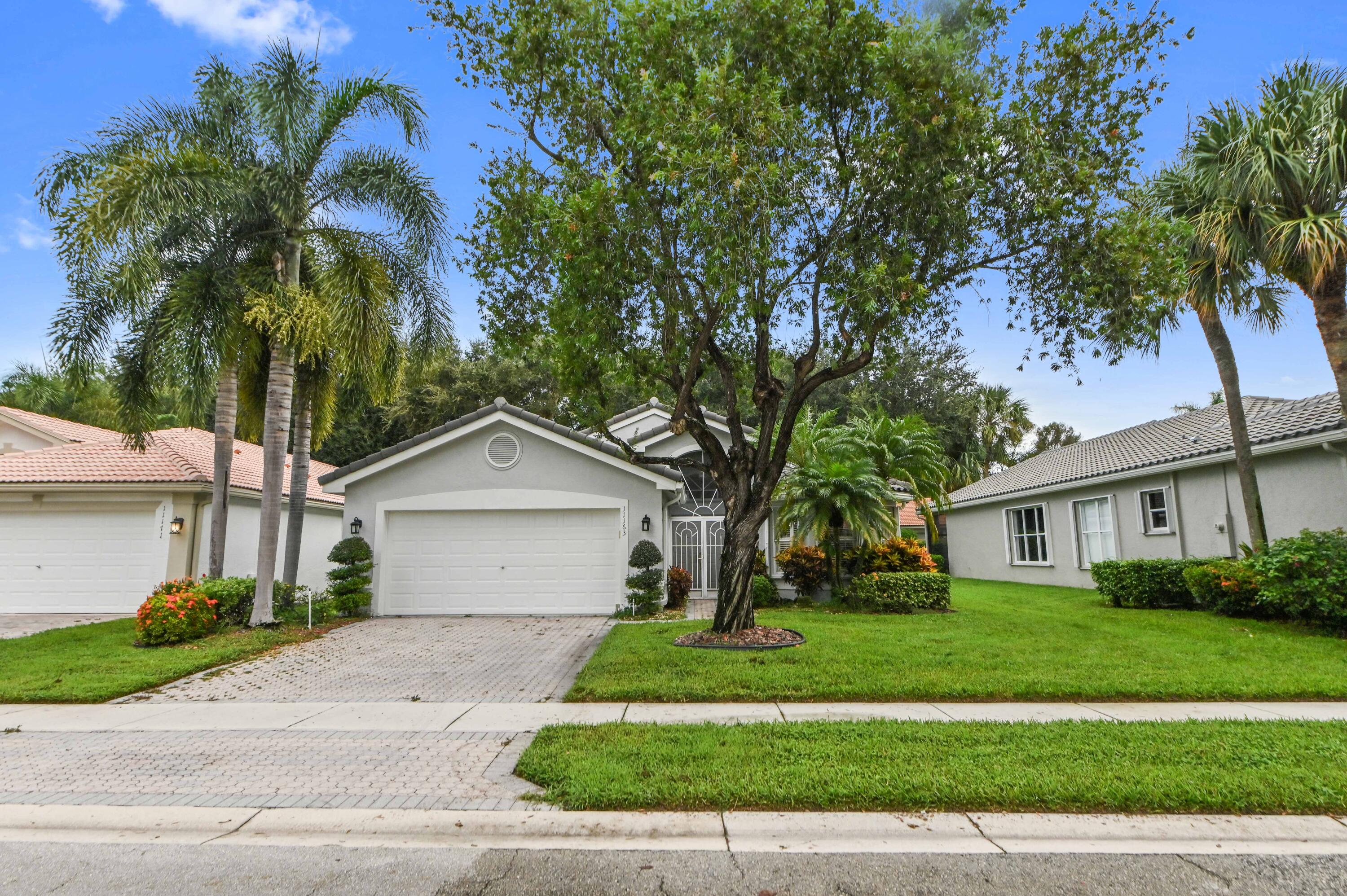 11163 Mandalay Way — photo