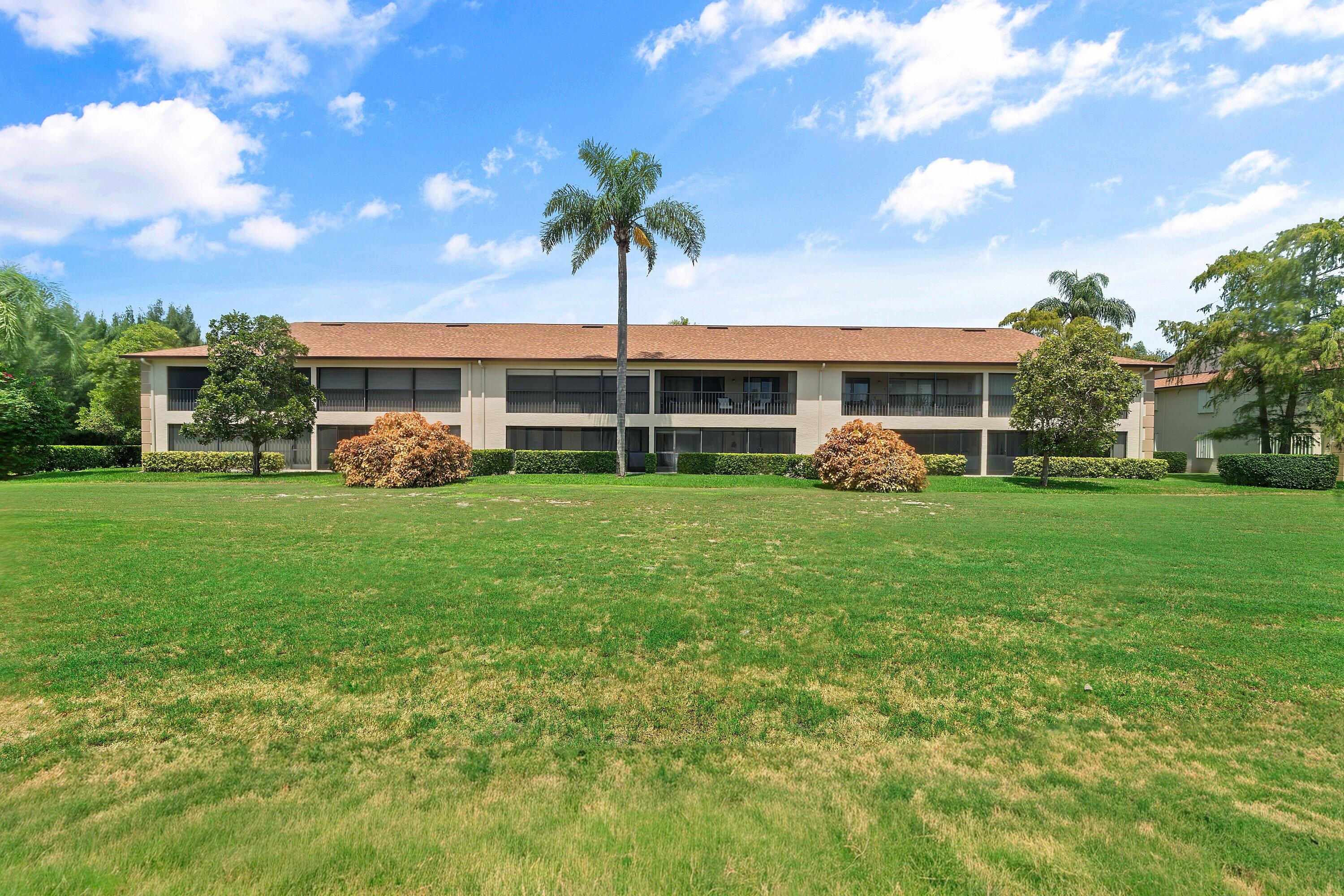 1502 Pinecrest Circle C — photo