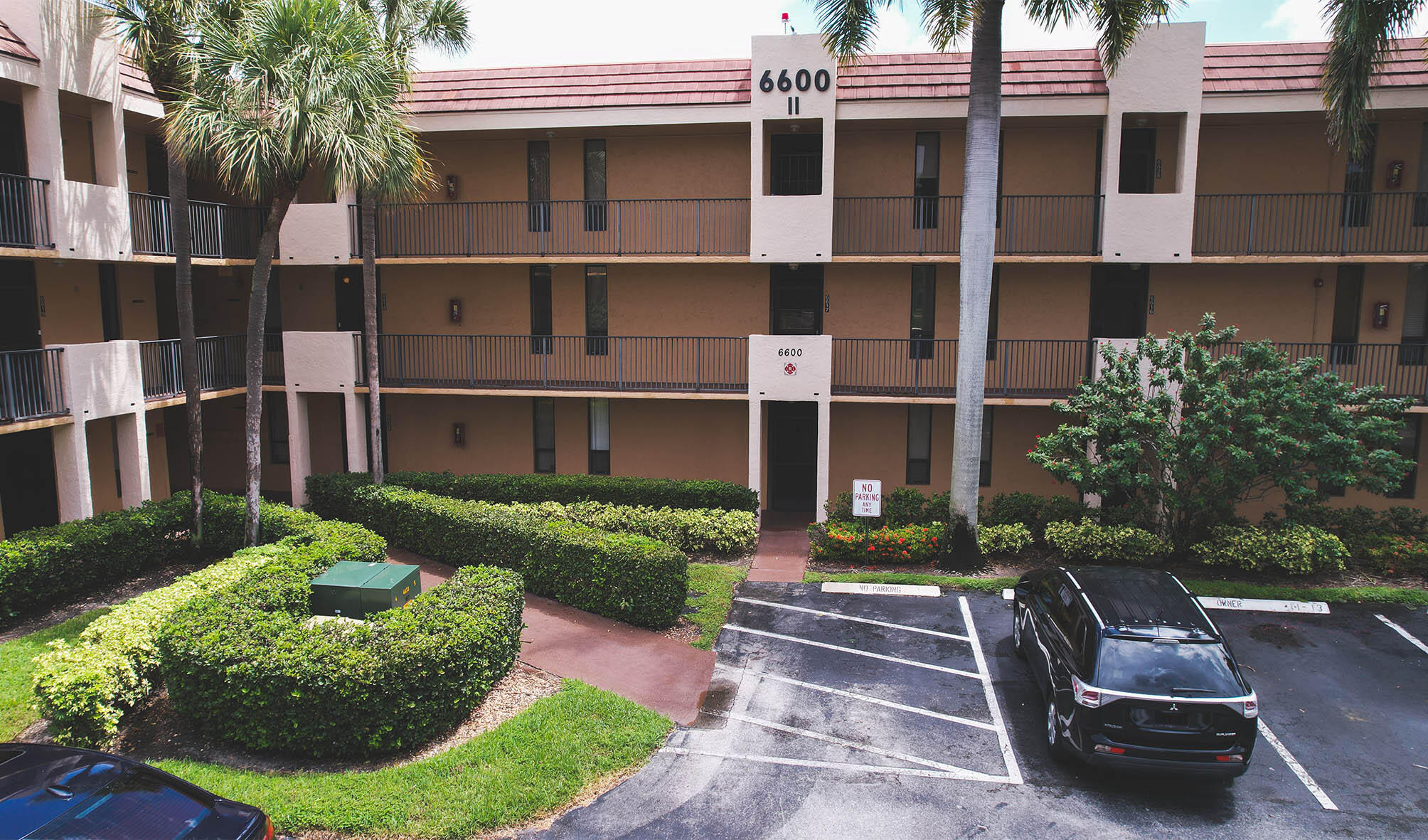6618 Coral Lake Drive 206 — photo
