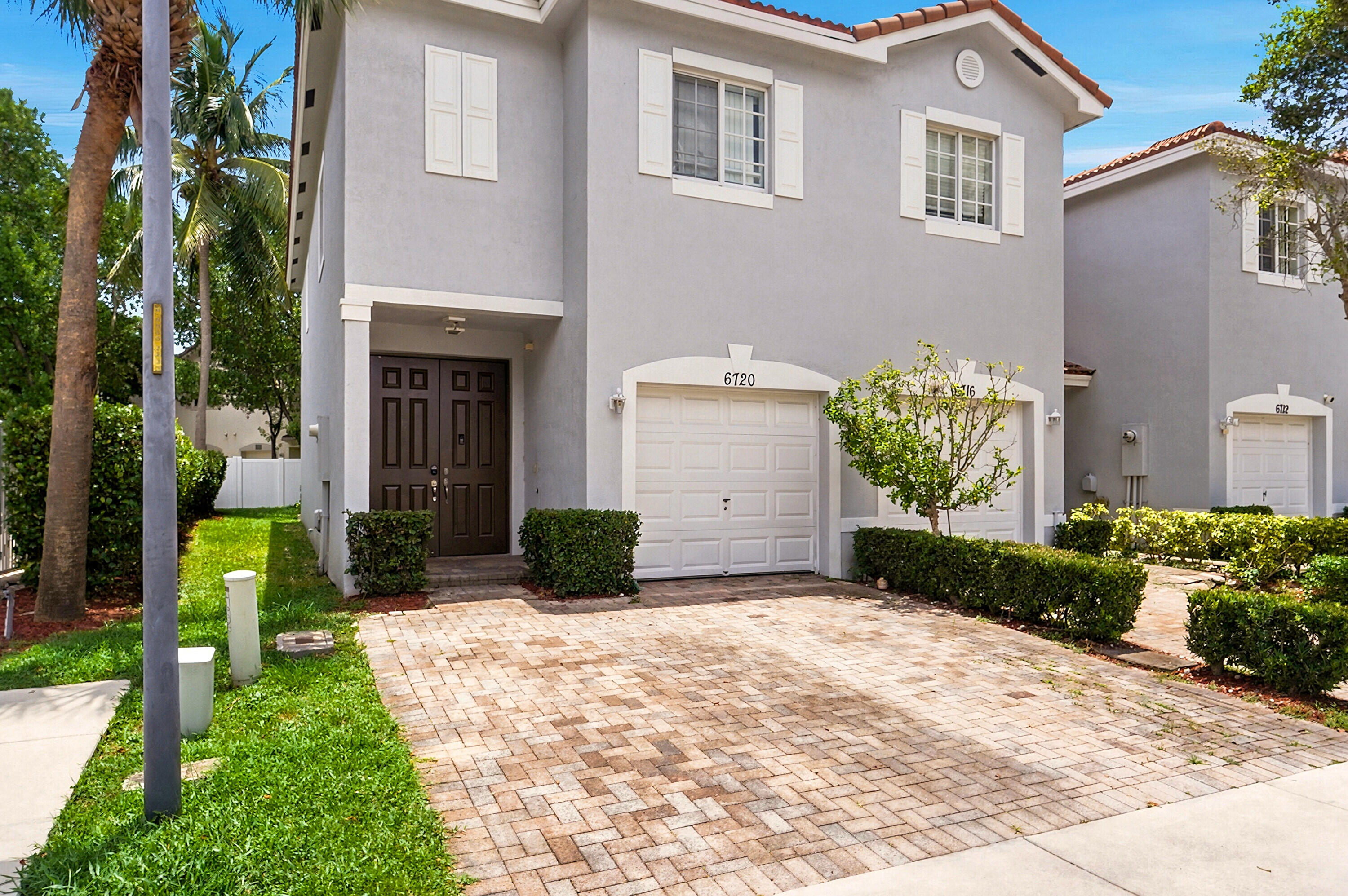 6720 Cypress Walk Terrace — photo