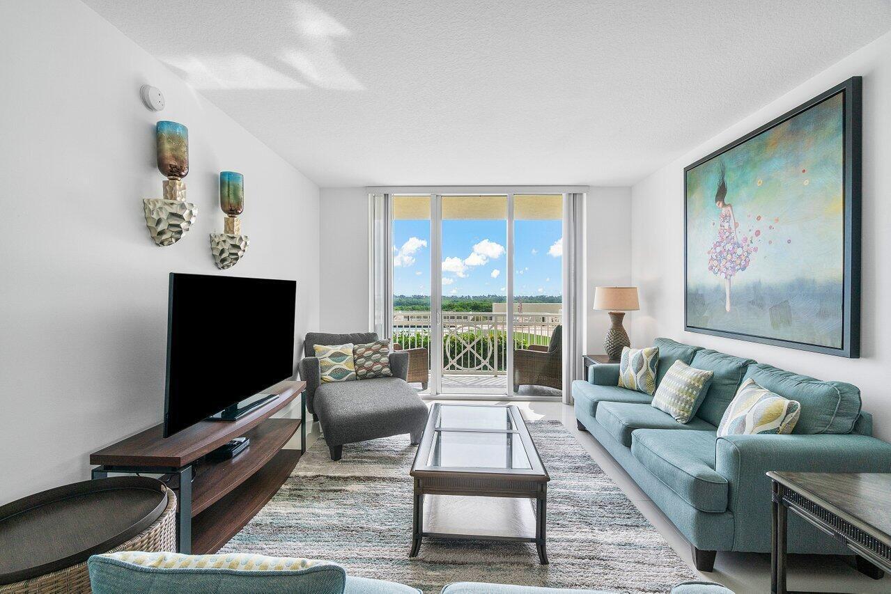350 N Federal Highway Apt 606 — photo