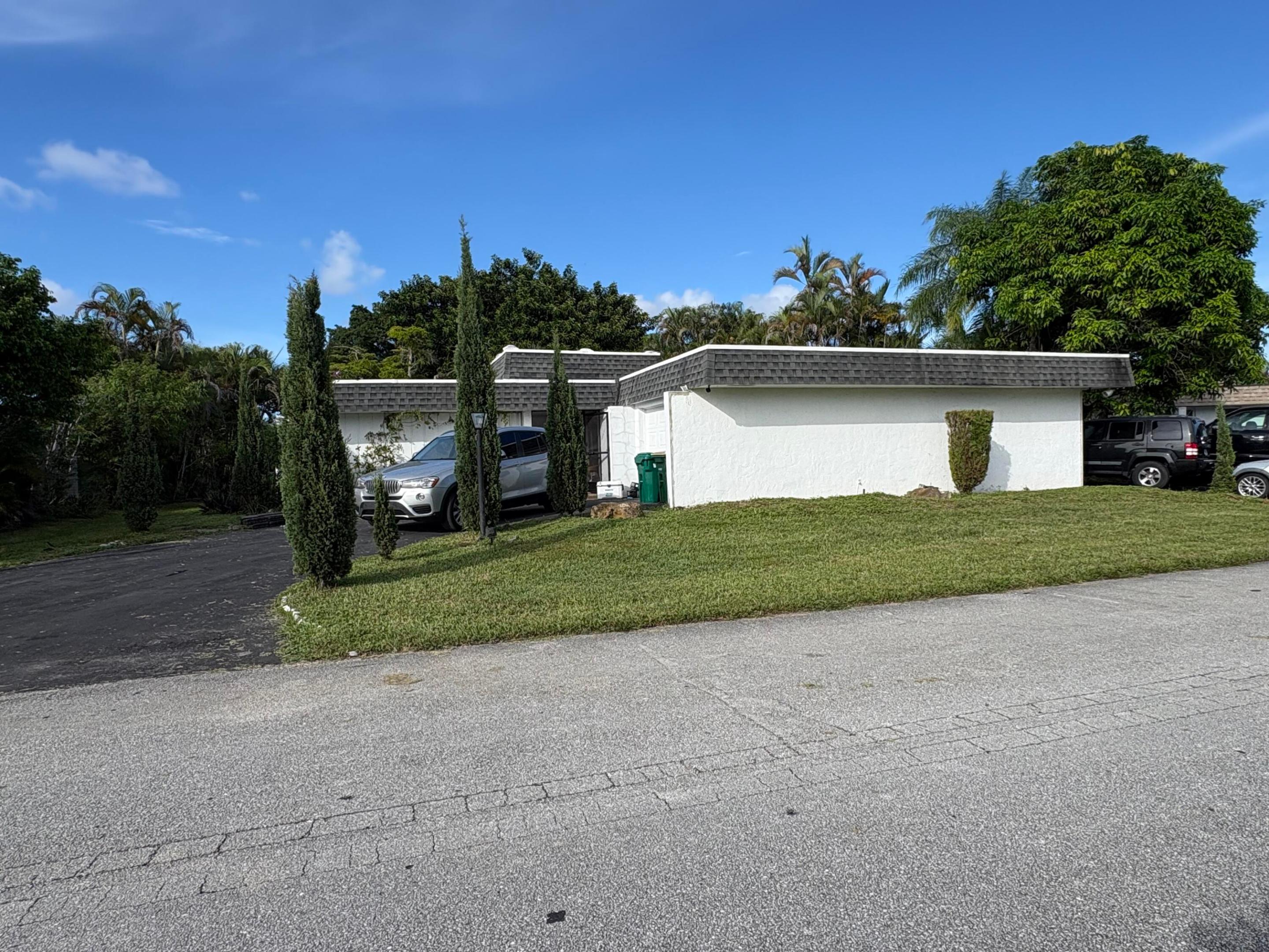 5603 White Cedar Lane — photo