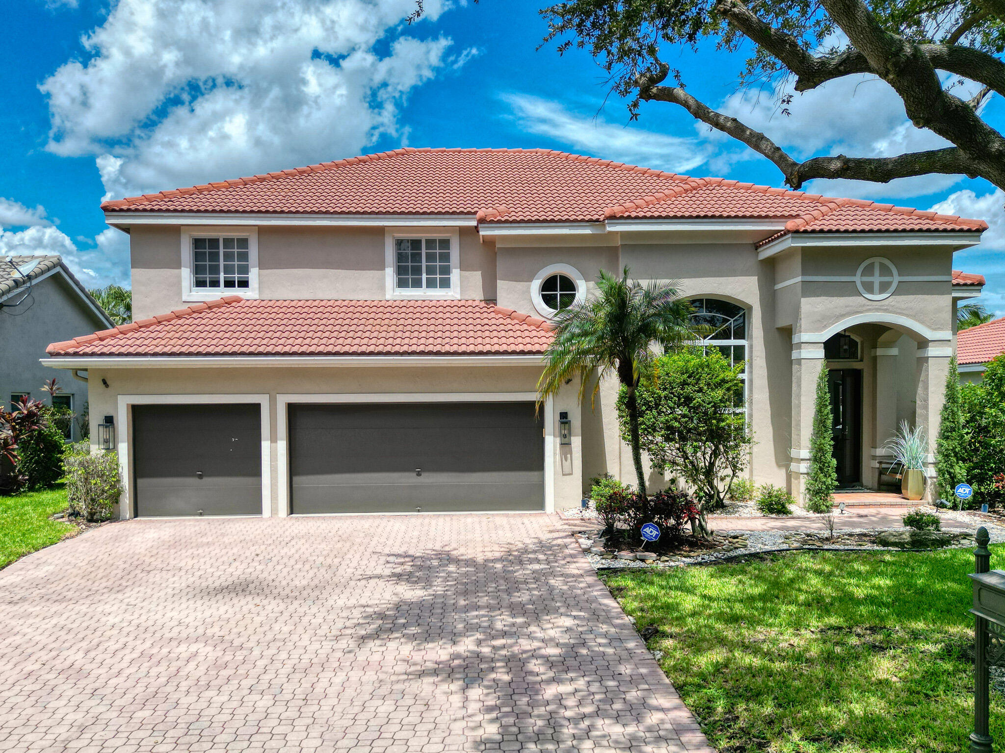 10237 NW 53rd Court — photo