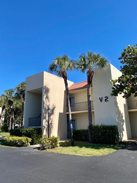 1605 S US Hwy 1 106V2 — photo
