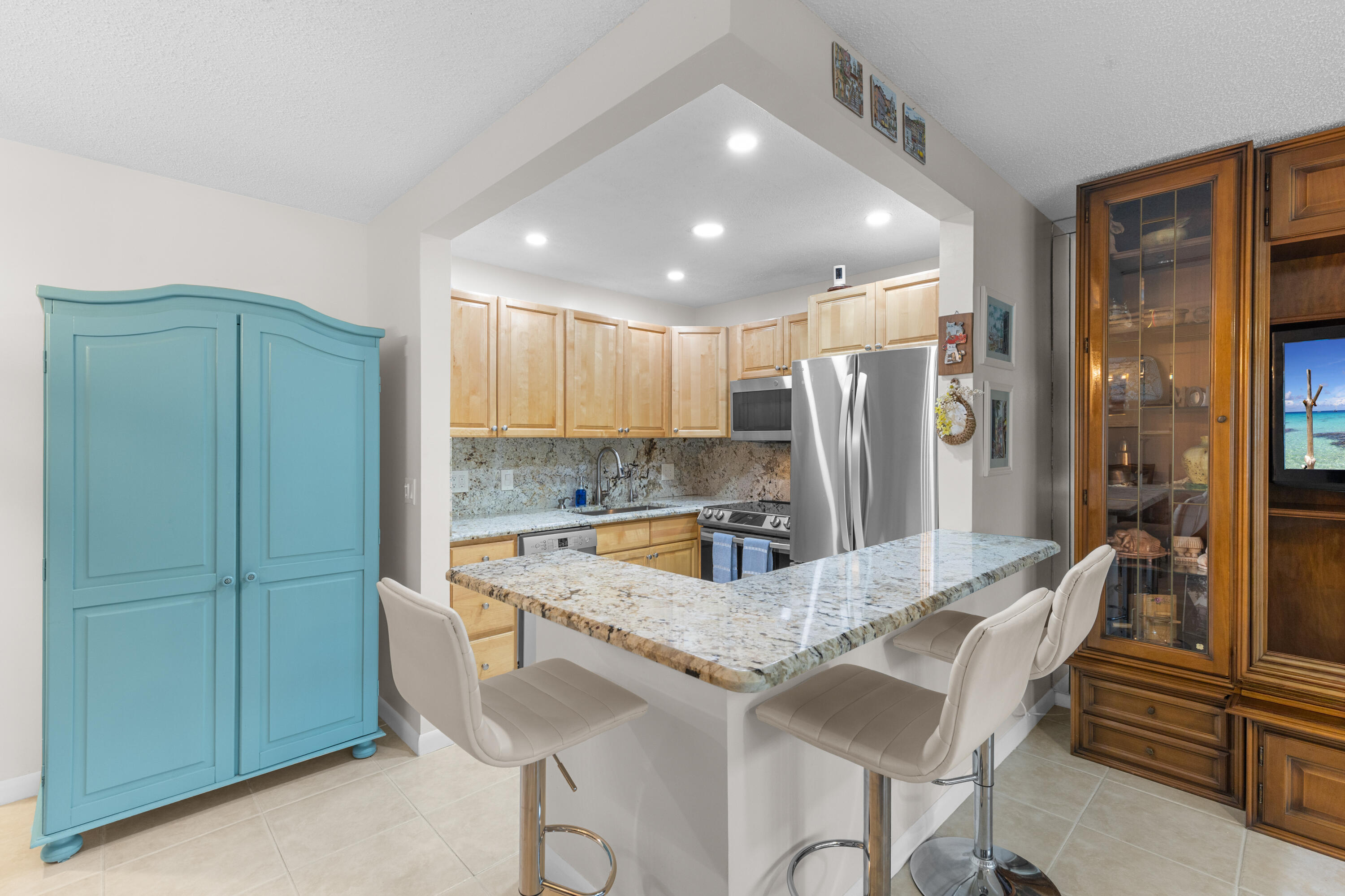 1017 Berkshire a 1017 — photo
