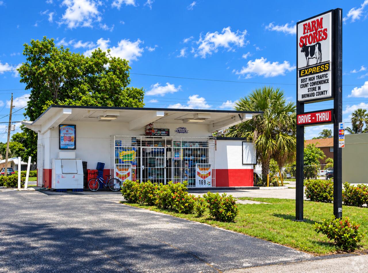 1621 N Cypress Road, Pompano Beach, FL — photo
