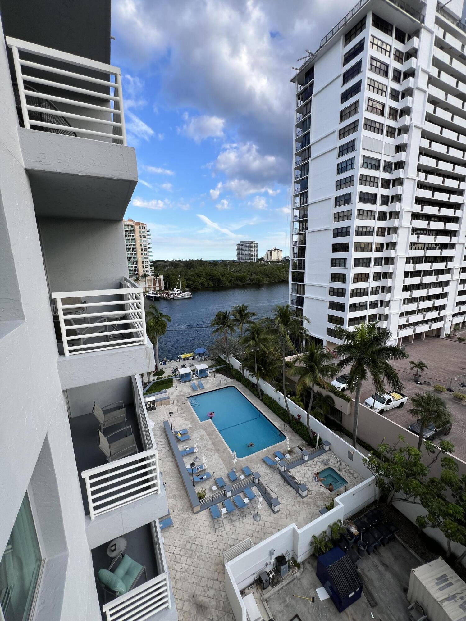 2670 E Sunrise Boulevard #709 — photo