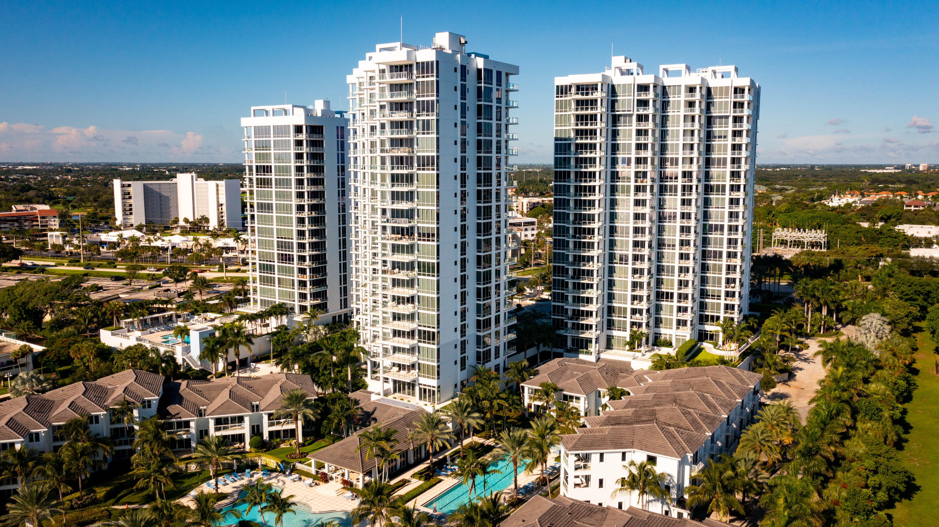 2 Water Club Way 1604 — photo