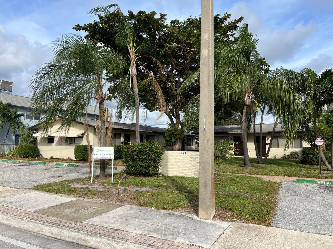 1150 W Blue Heron Boulevard 7 — photo
