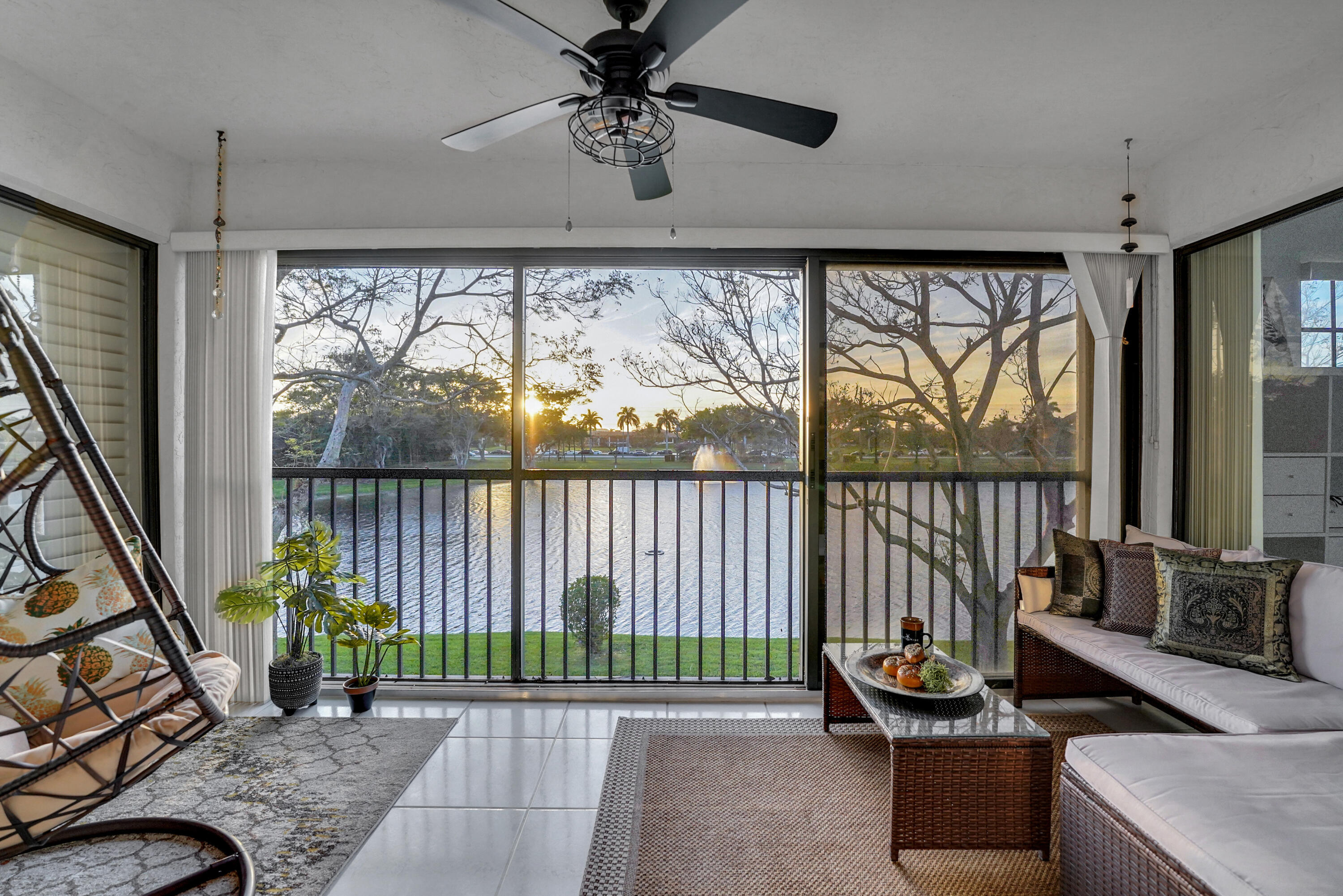22791 Trelawny Terrace D — photo