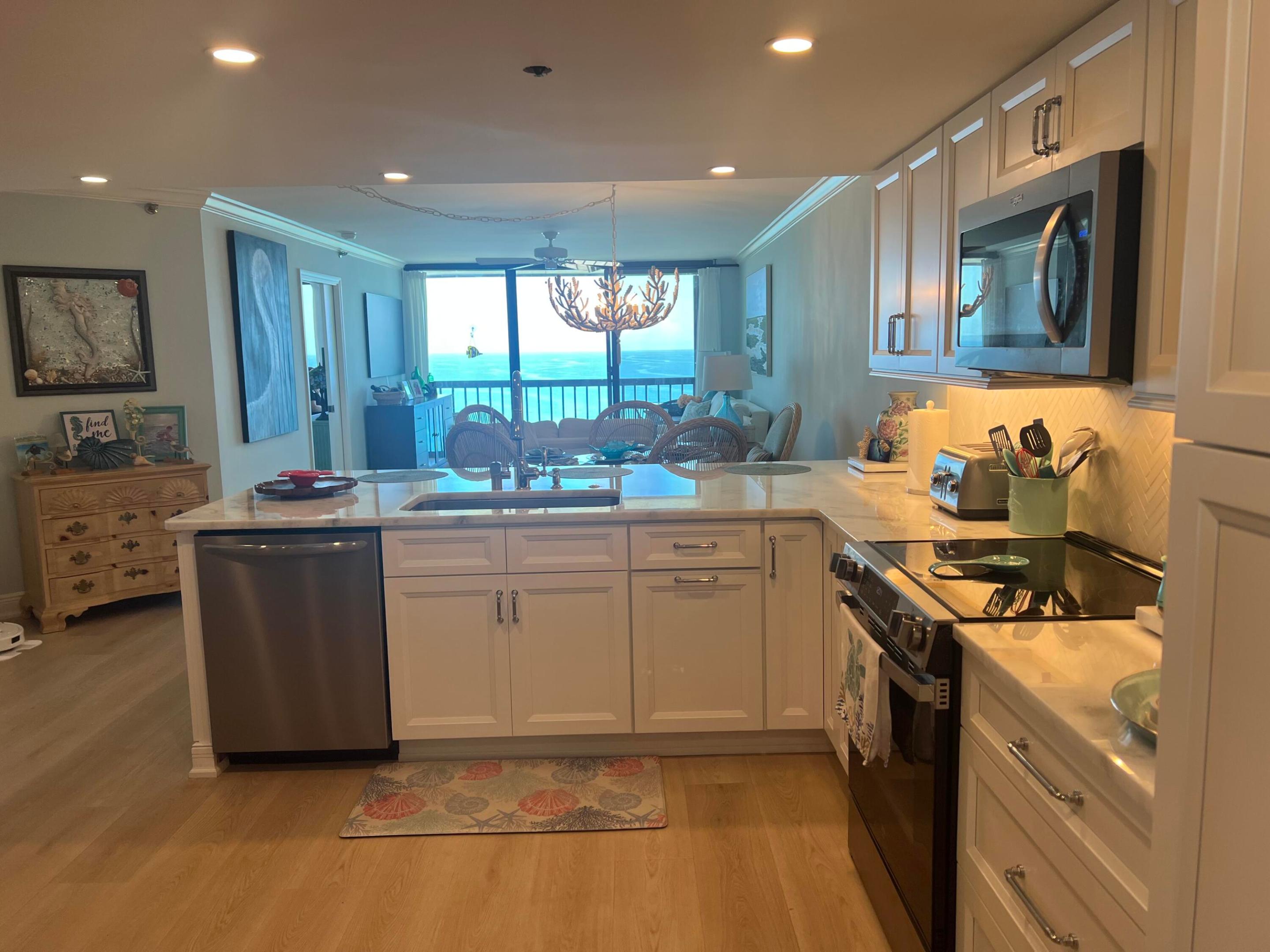 8880 S Ocean Drive S 1302 — photo