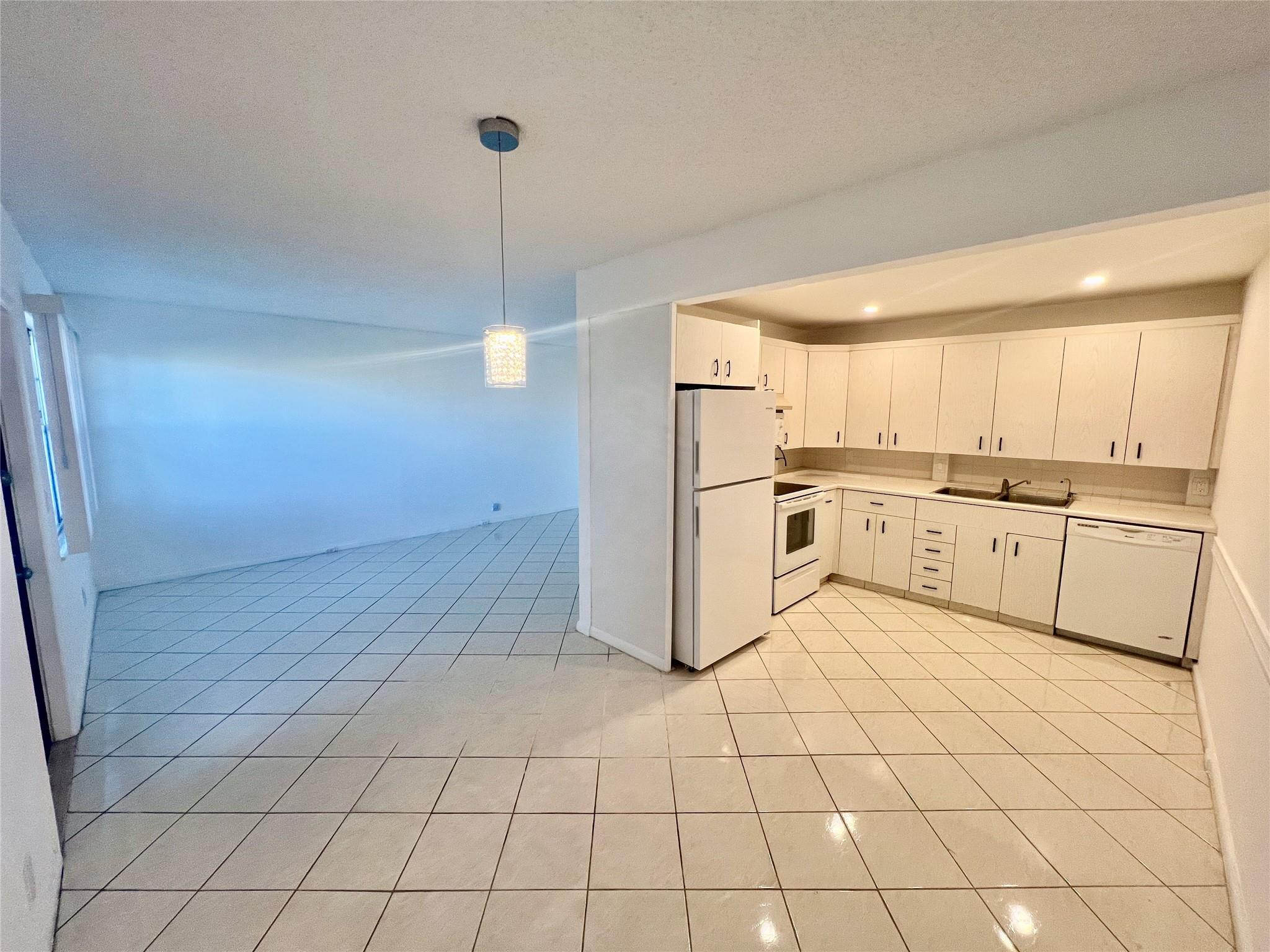 3002 Newcastle A, Boca Raton, FL 33434 — photo 3