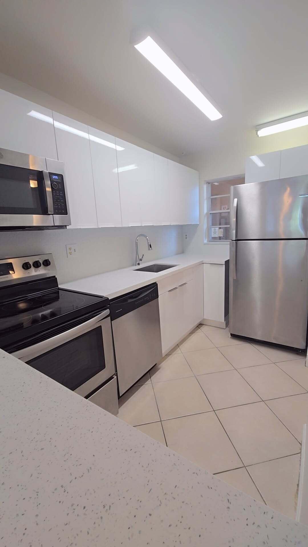 4121 Stirling Road 404 — photo