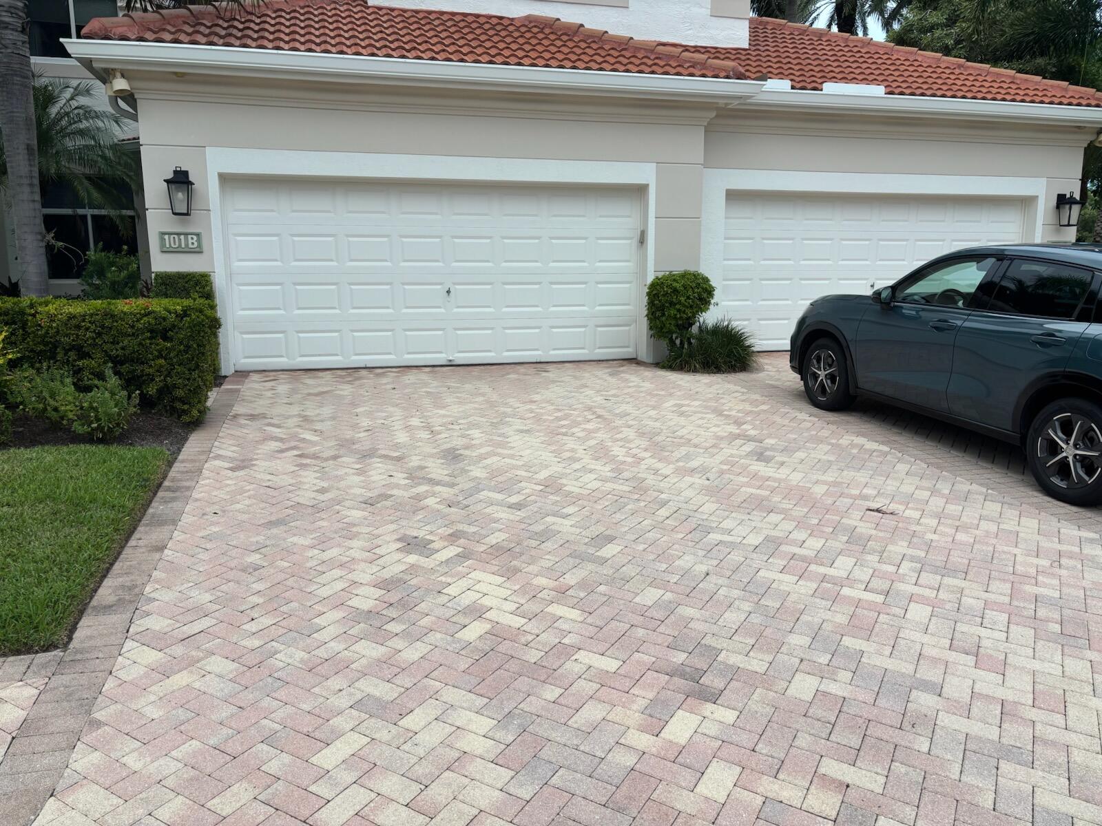 101 Palm Bay Circle B — photo