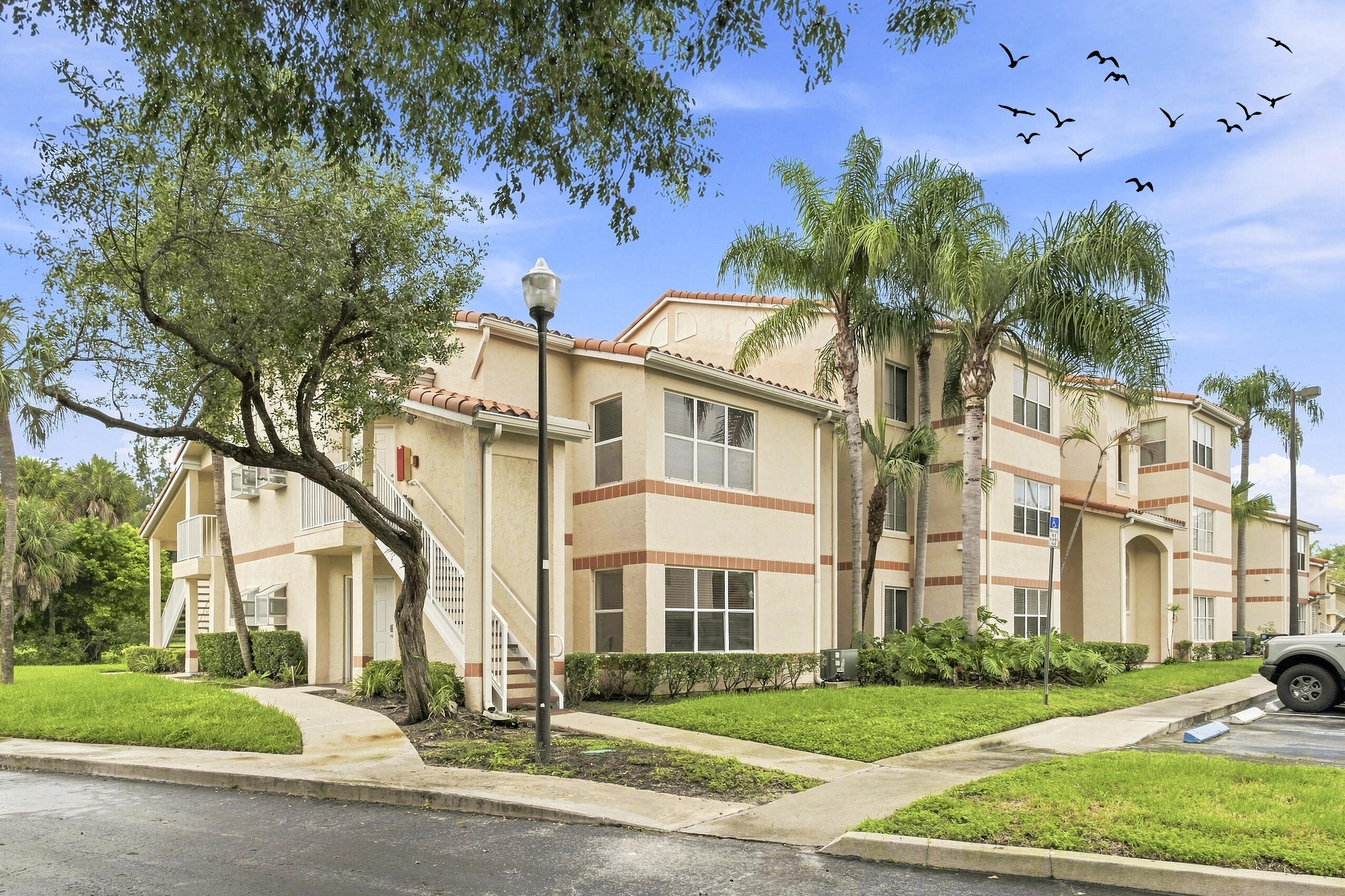 3350 Pinewalk Drive N 1411 — photo