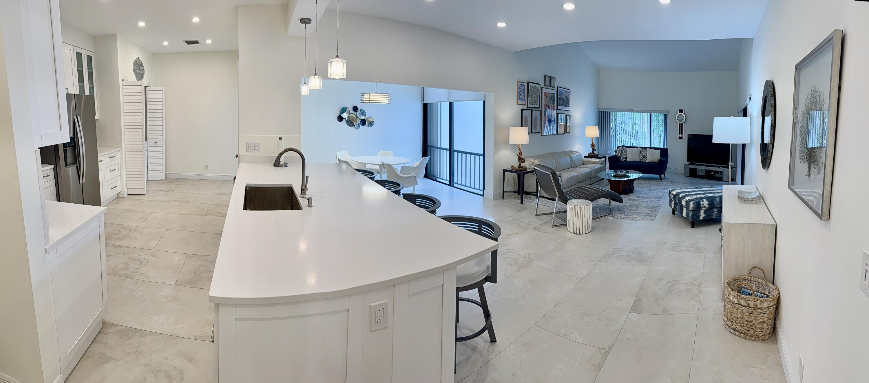 1640 Twelve Oaks Way 305 — photo