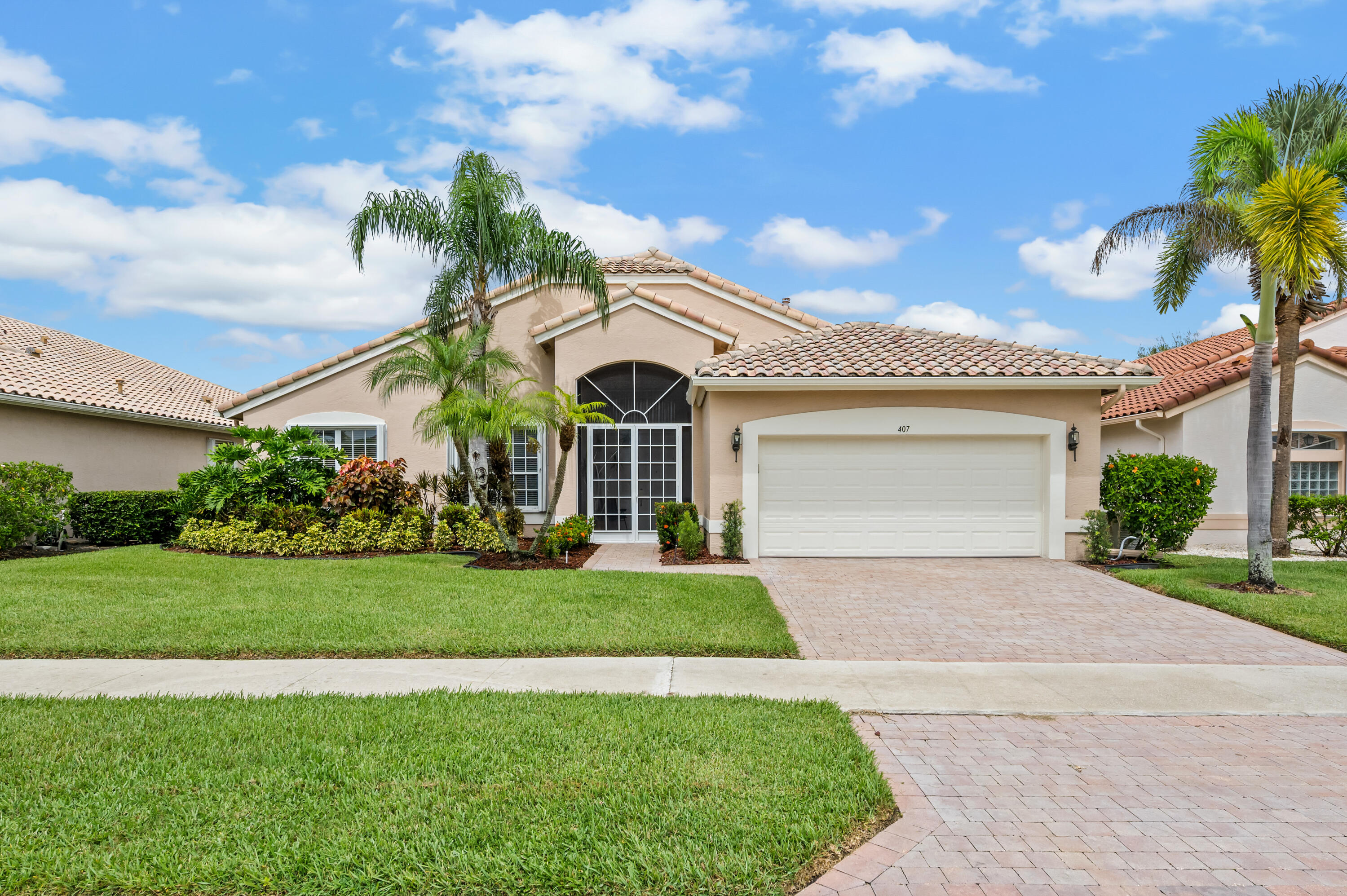 407 NW Shoreview Drive — photo