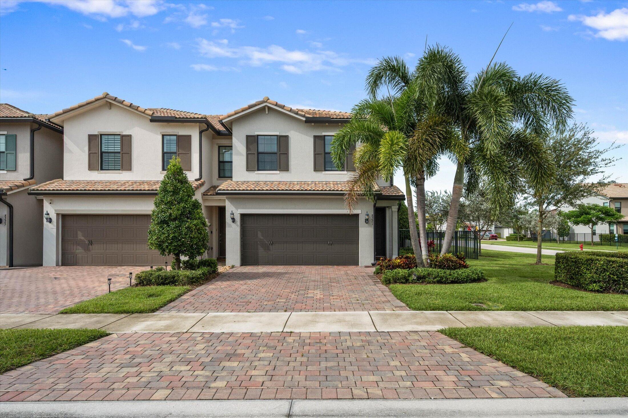 8221 Cinch Way — photo