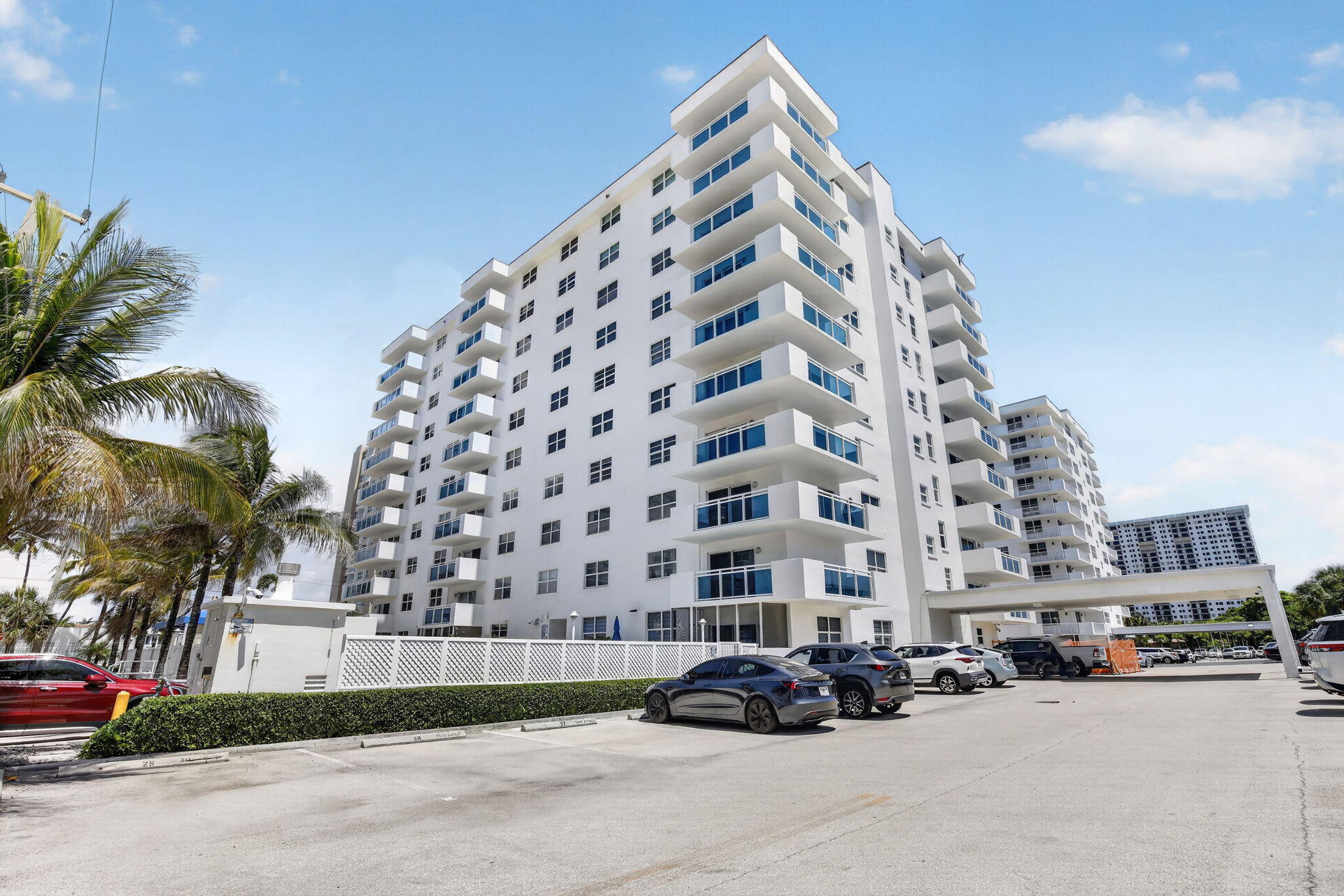 1701 S Ocean Drive 902 — photo