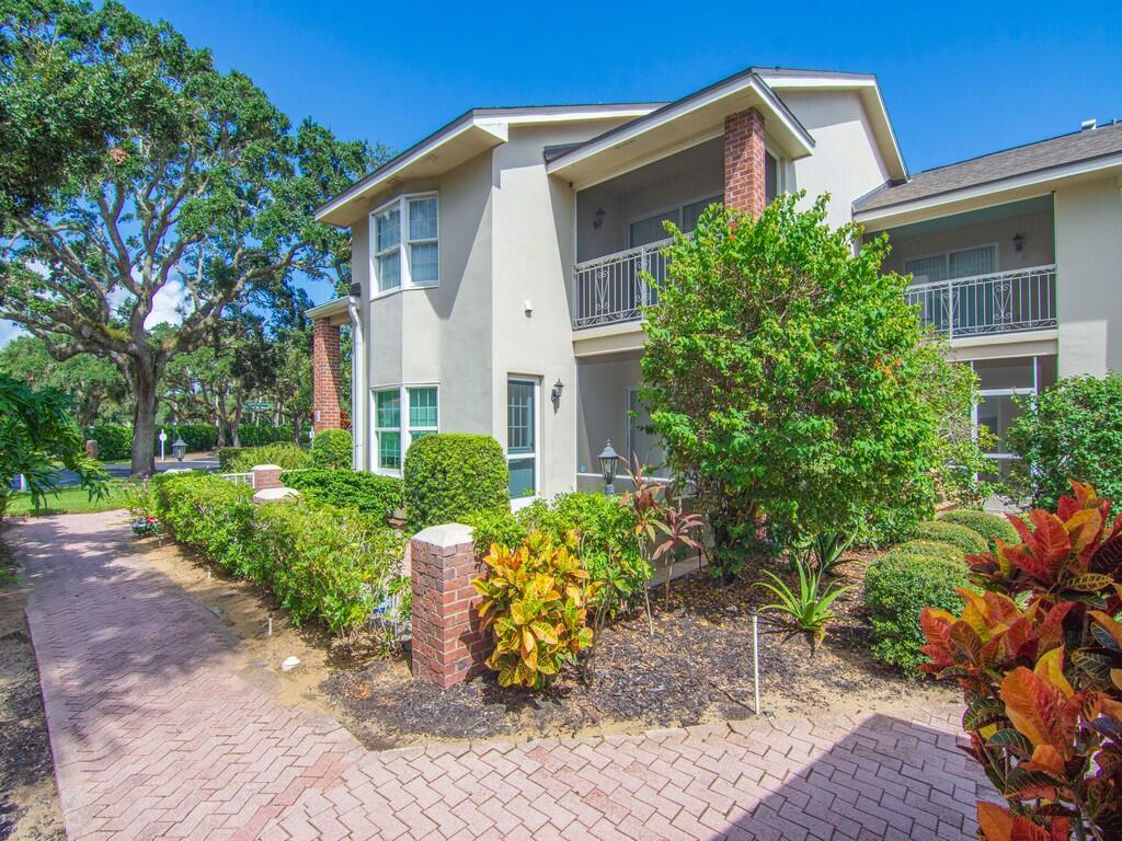 101 E Park Shores Circle 2W — photo