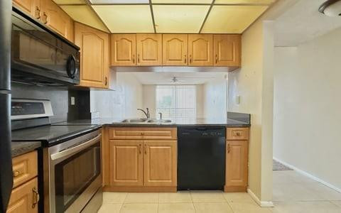 14195 SW 87th Street SW B207 — photo