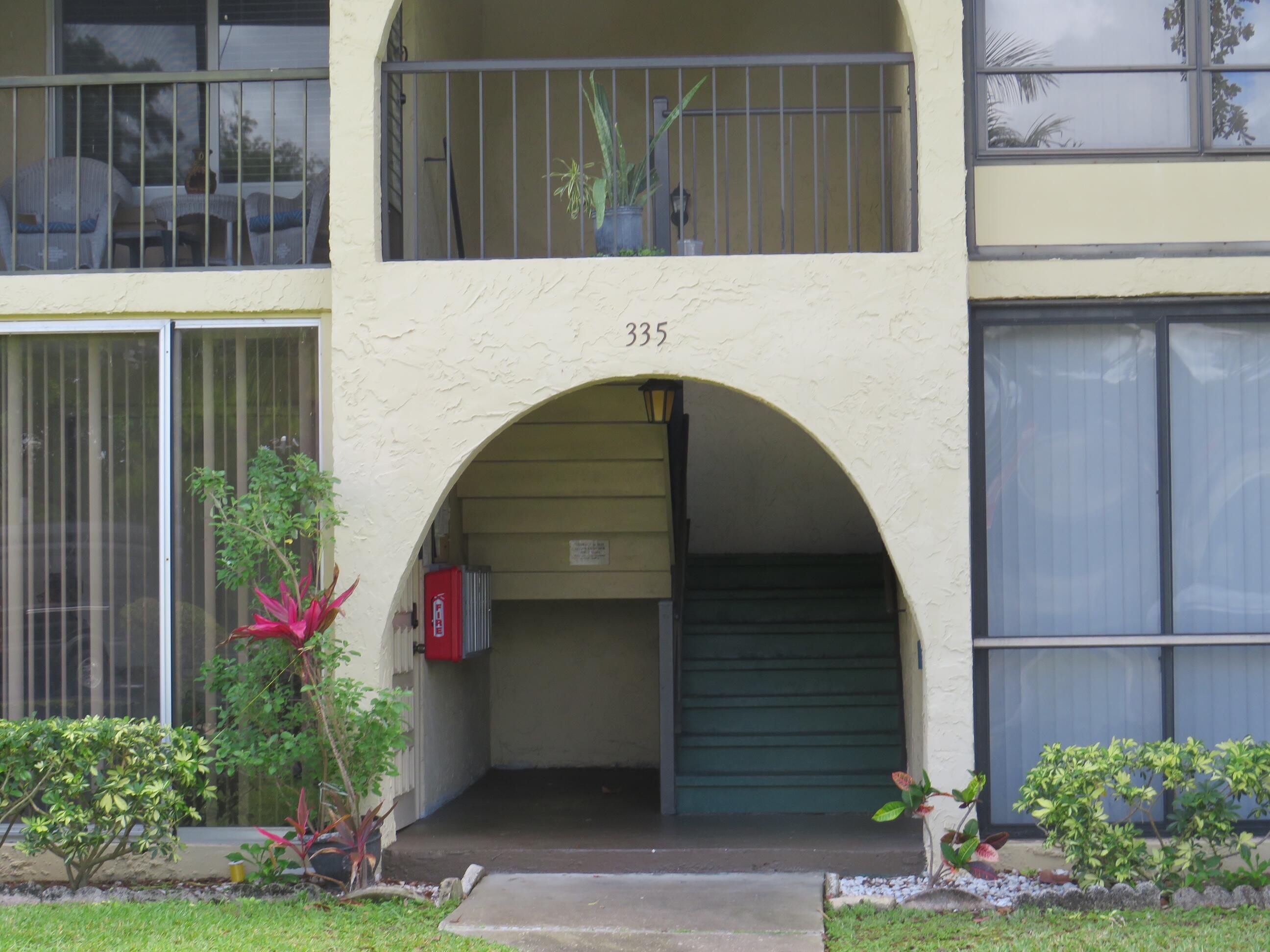 335 Pine Ridge Circle D-1 — photo