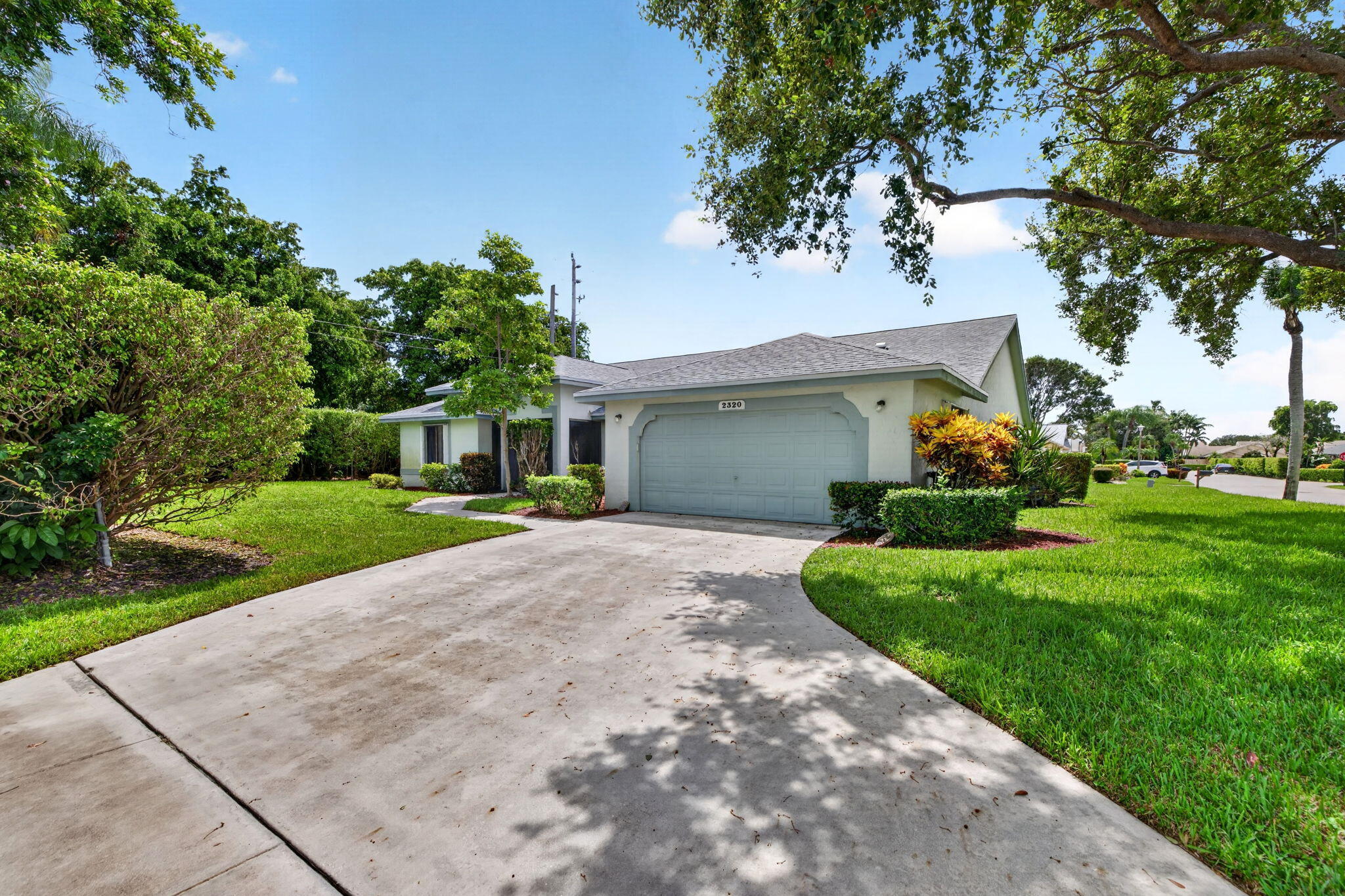 2320 Riviera Drive — photo