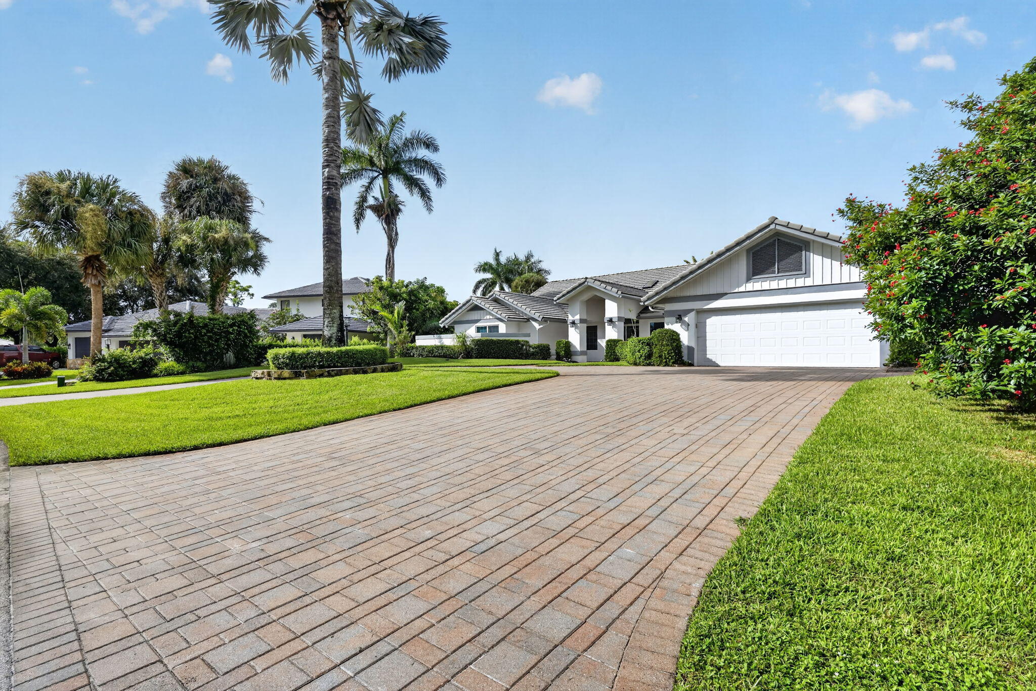 4717 Sabal Palm Drive — photo
