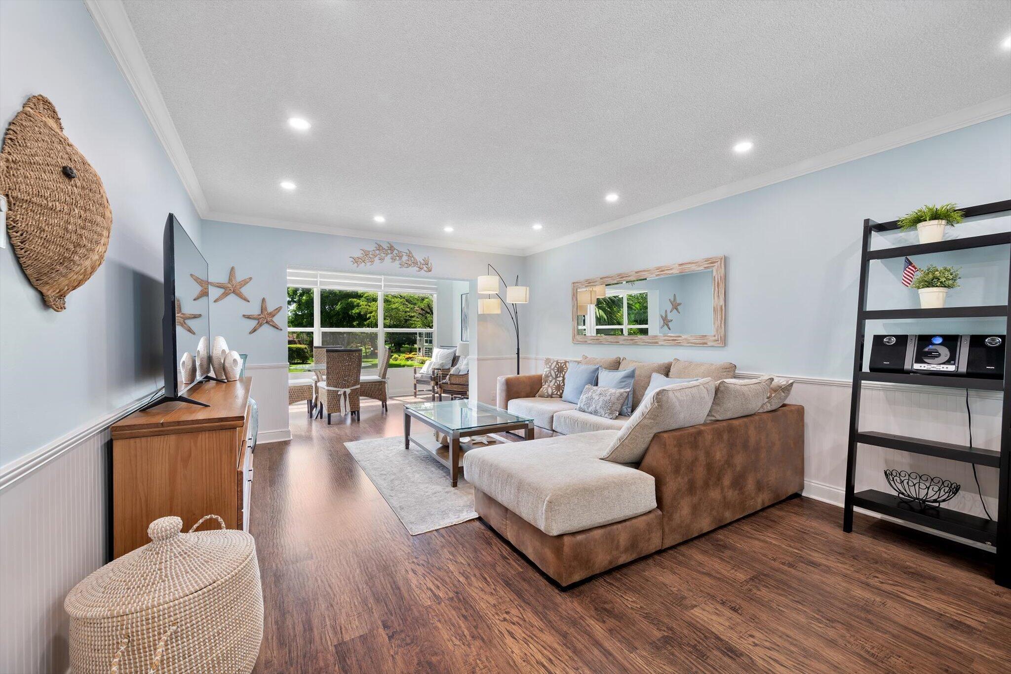 5171 W Oakland Park Boulevard 204 — photo