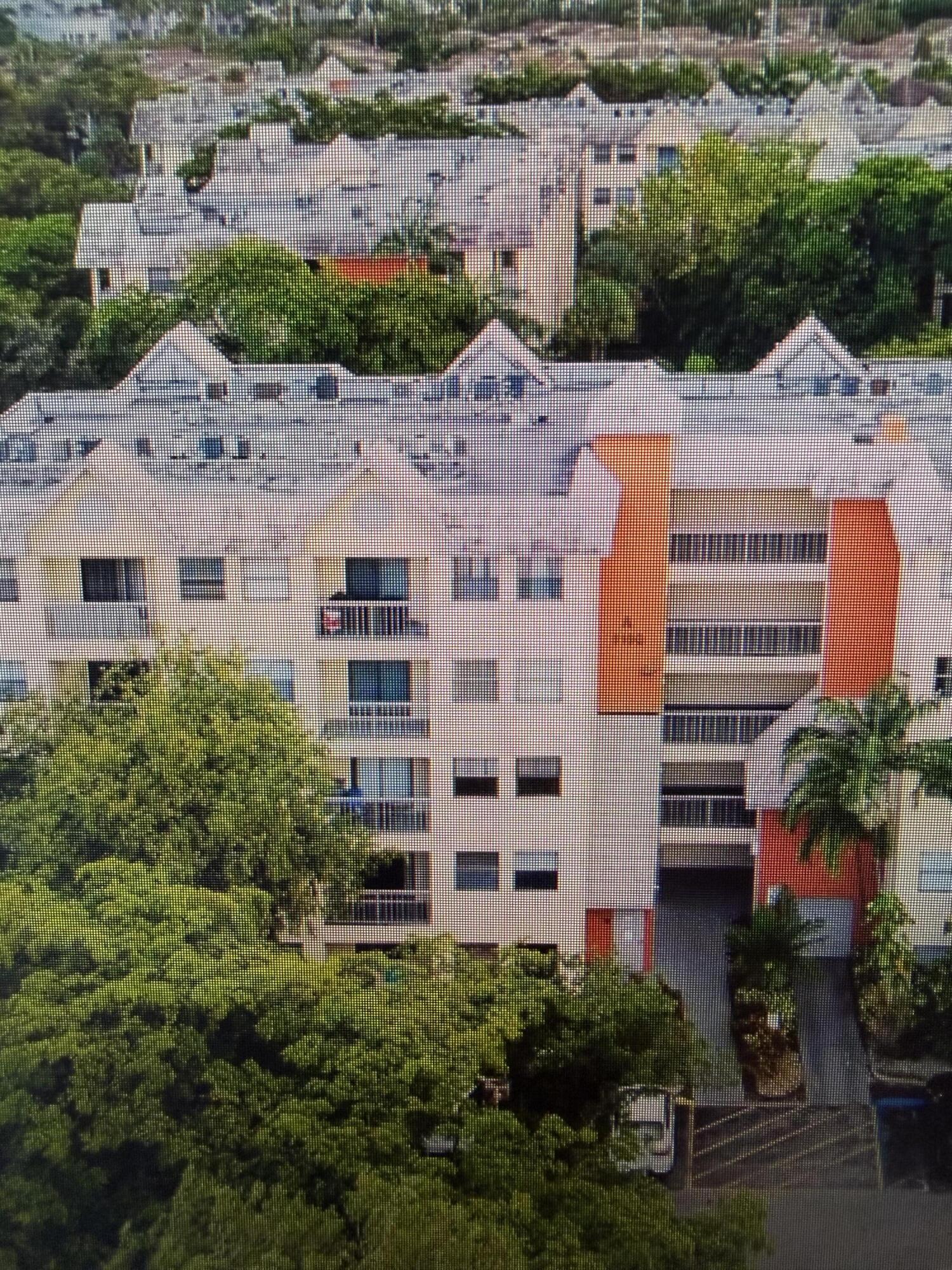 8160 Geneva Court 314 — photo