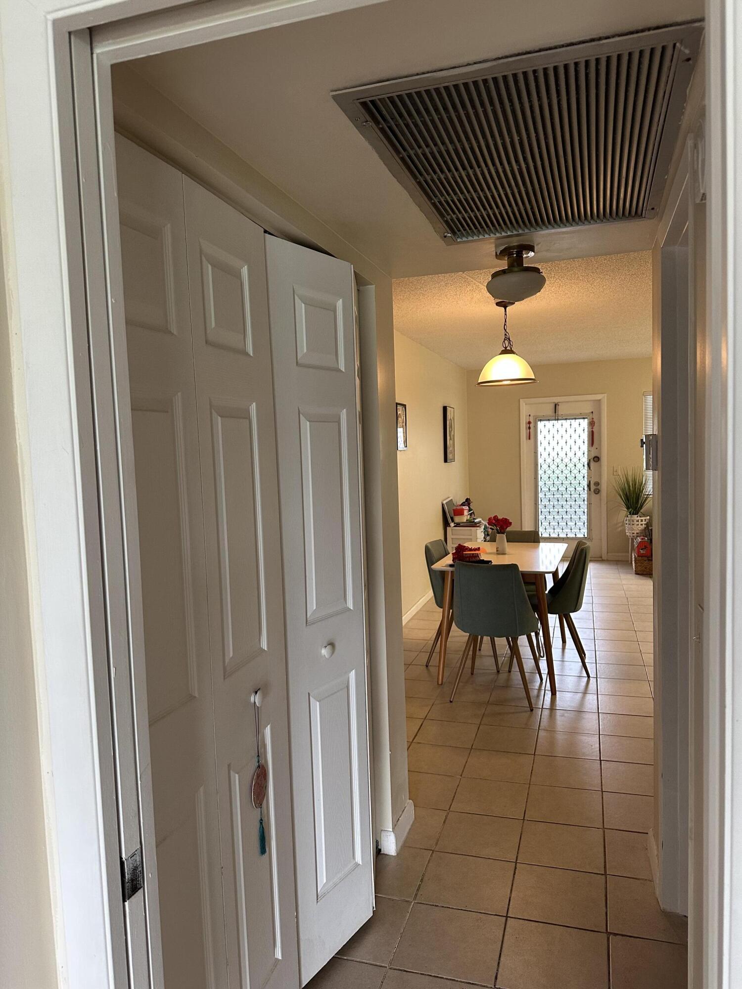 1090 Cornwall E, Boca Raton, FL 33434 — photo 3